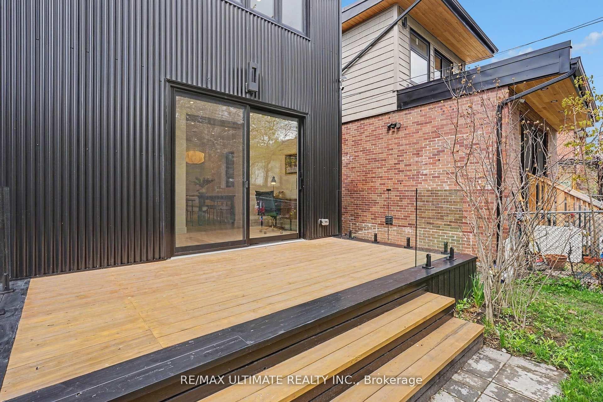 89 Alberta Avenue photo 46