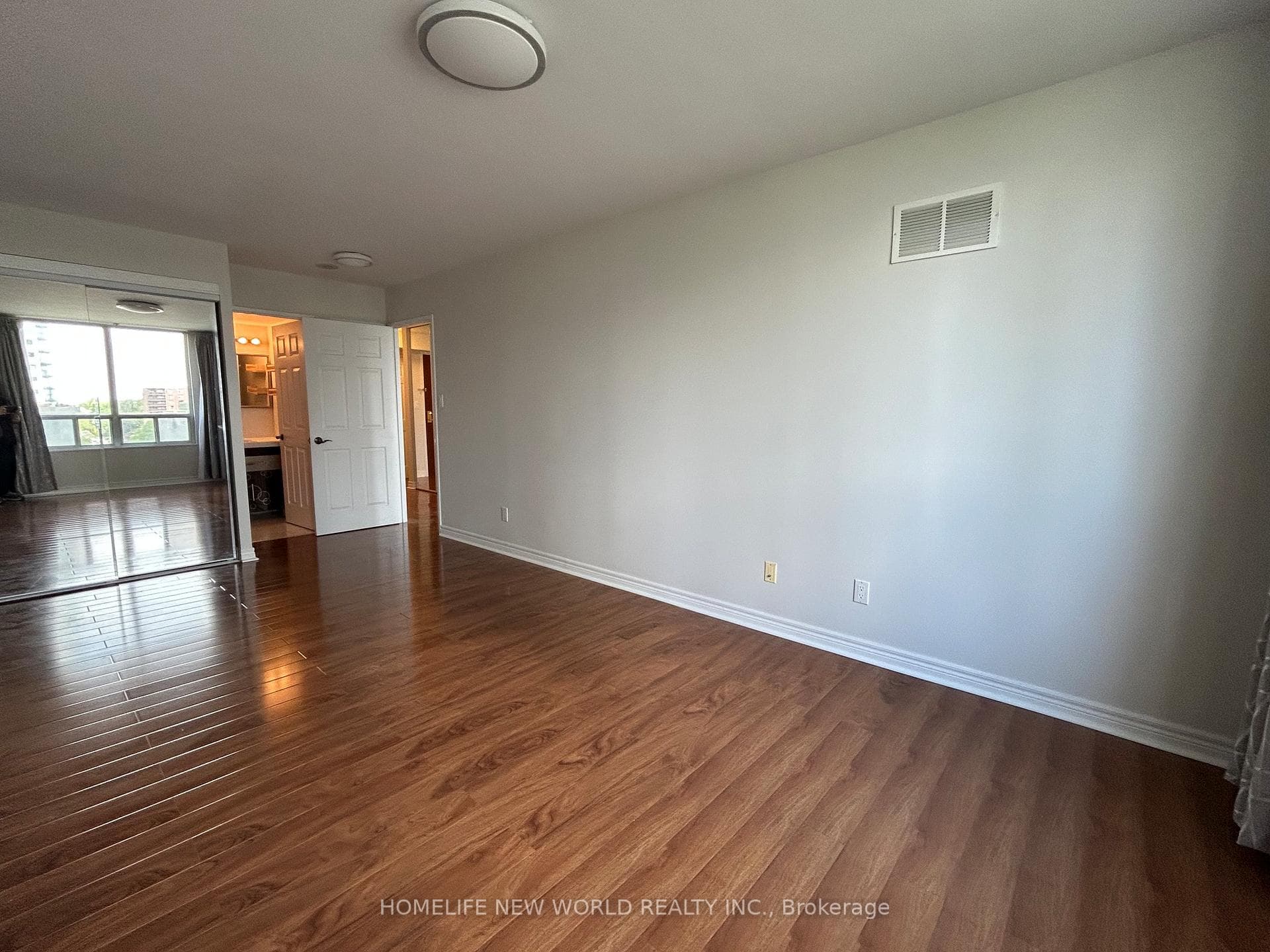 28 Empress Avenue Unit 912 photo 11