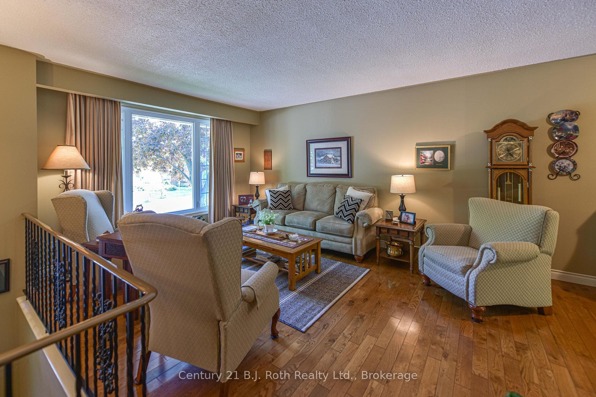 297 Matchedash Street photo 12
