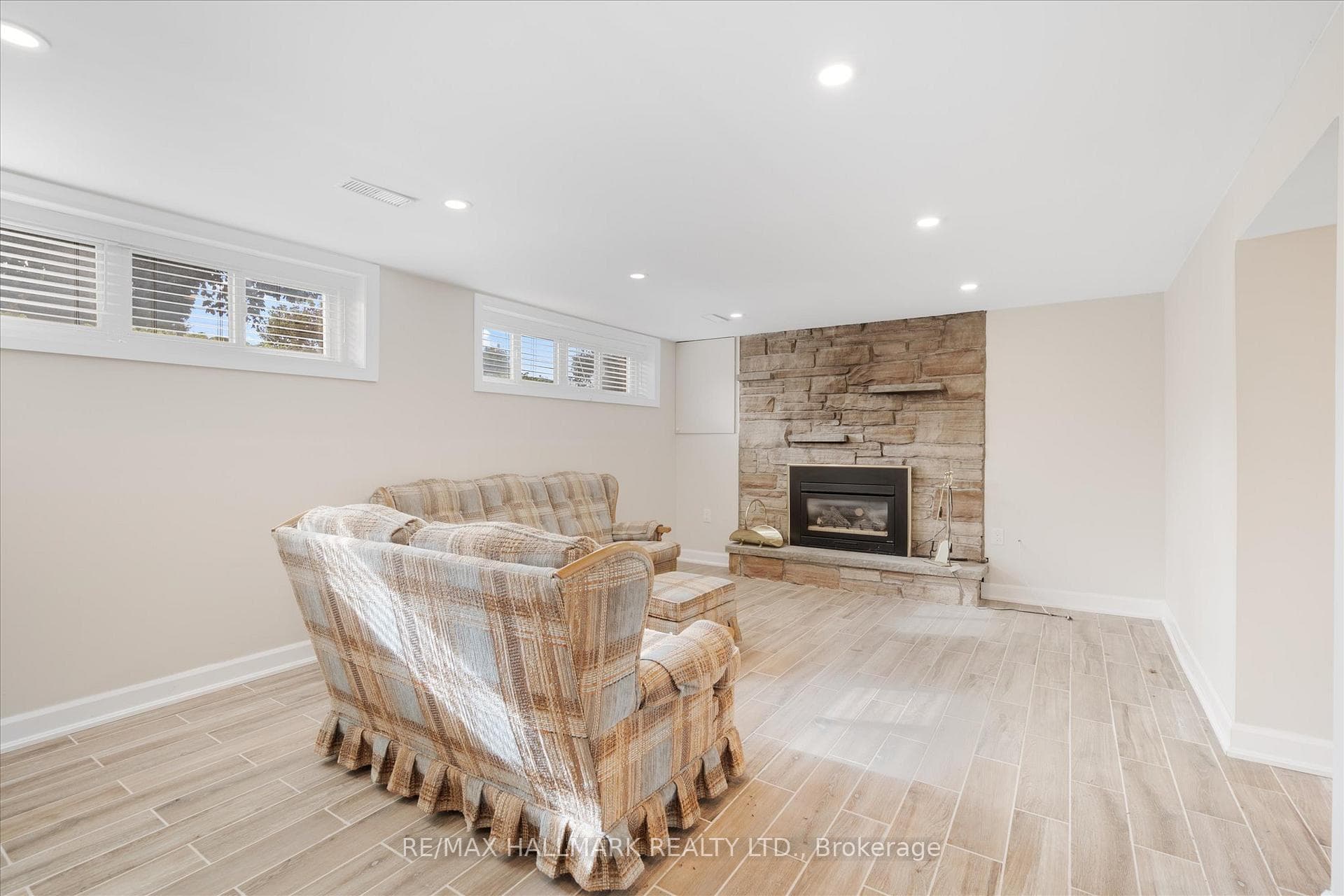 44 Dignam Court photo 31