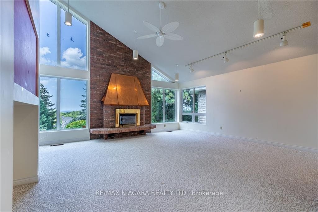 6811 Carmella Place photo 14