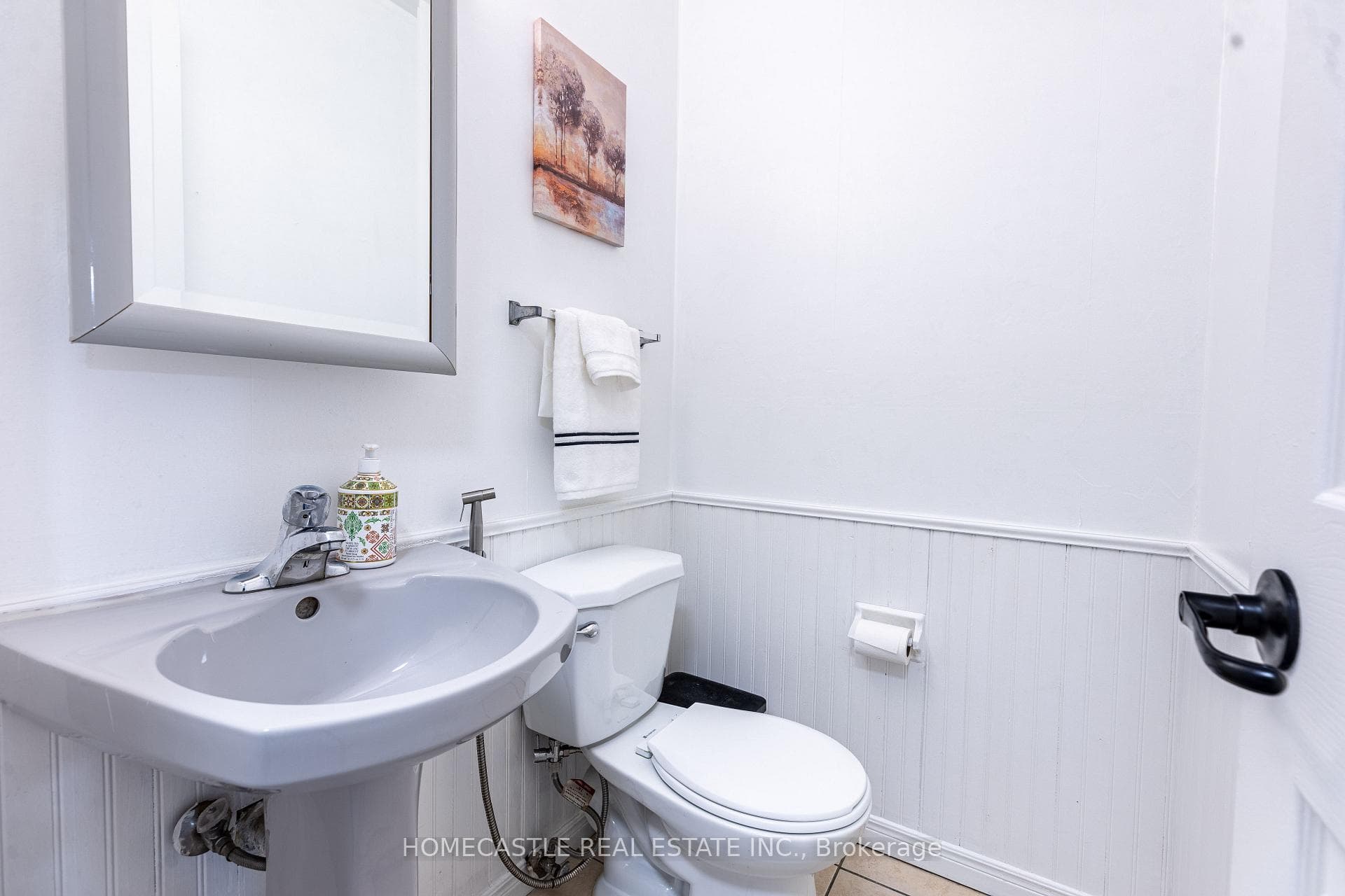 997 Eagle Crescent photo 21
