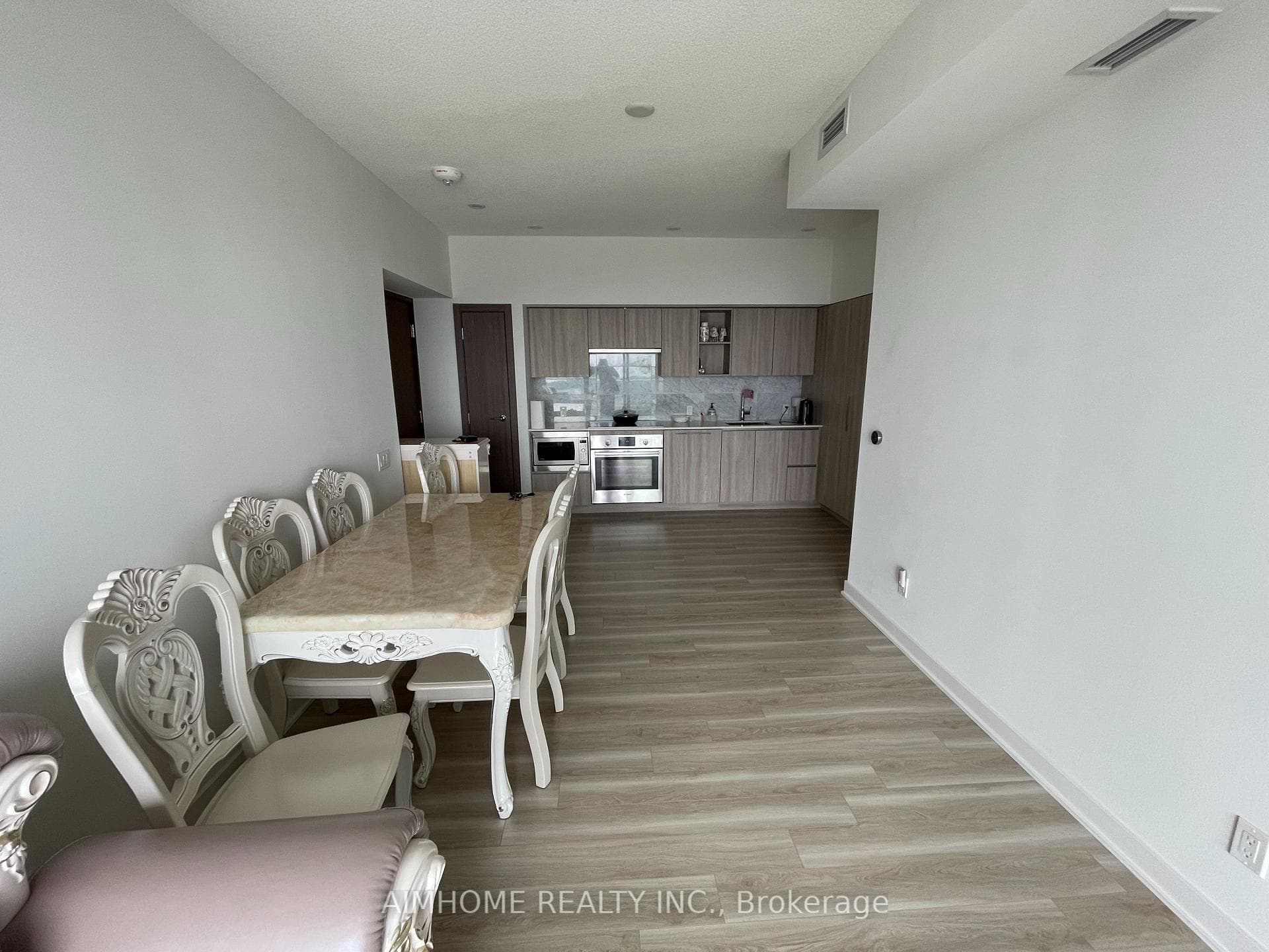 17 Bathurst Street Unit 3715 photo 4