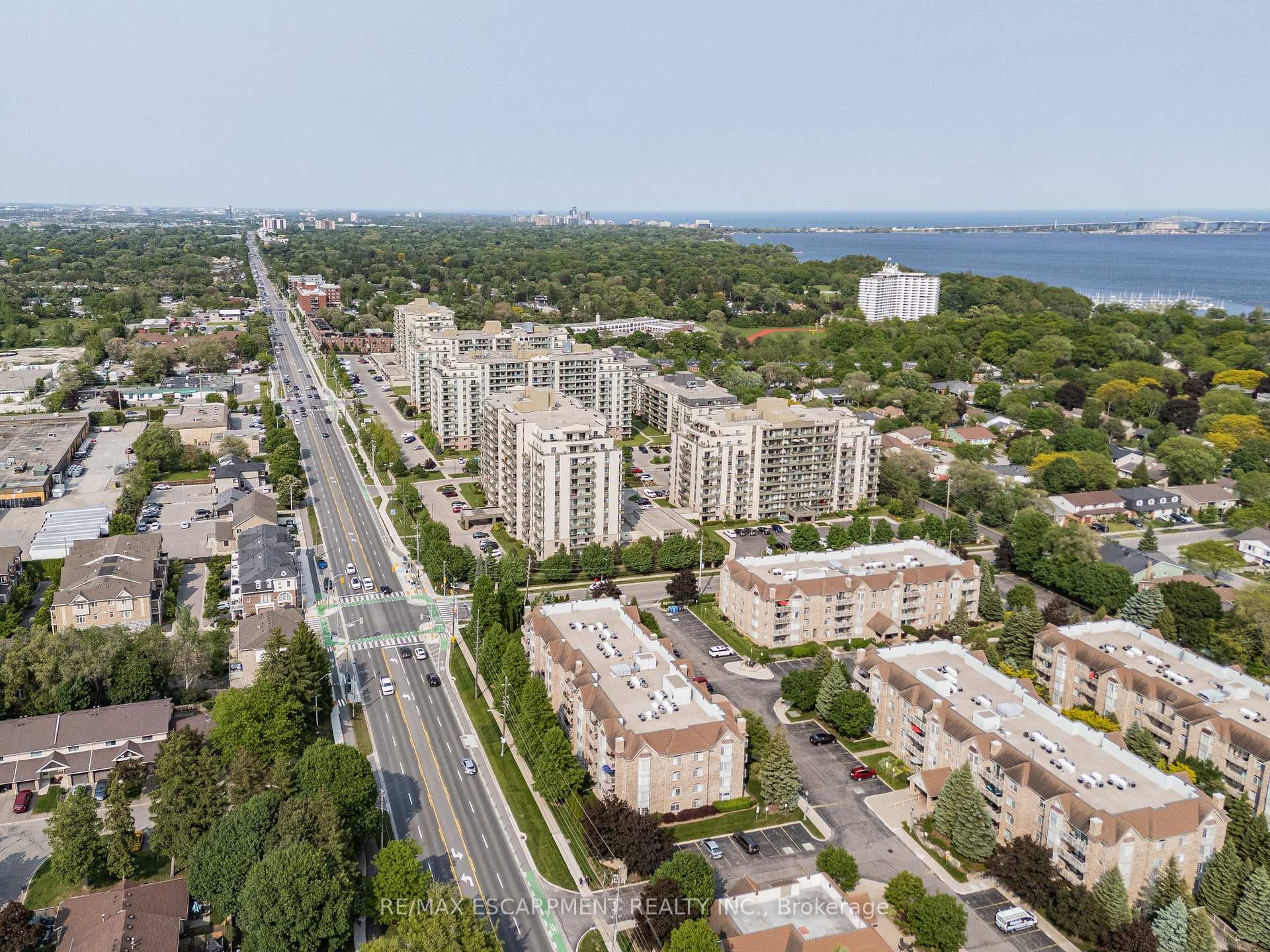 216 E Plains Road Unit 101 photo 36