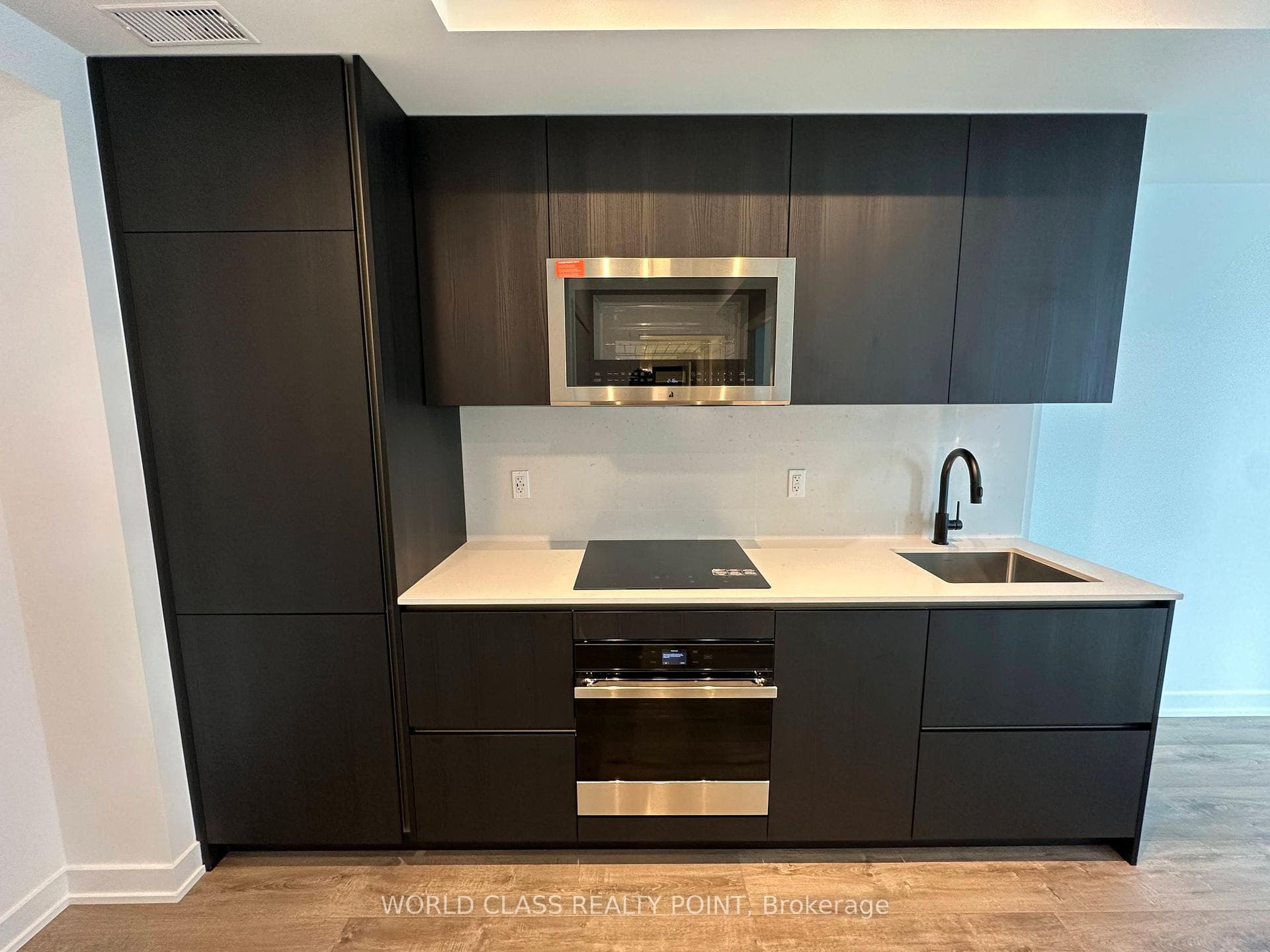 327 King Street Unit 2904 photo 6