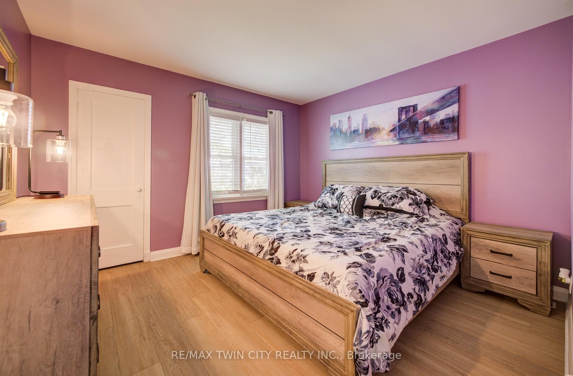 290 Lancaster Street photo 8