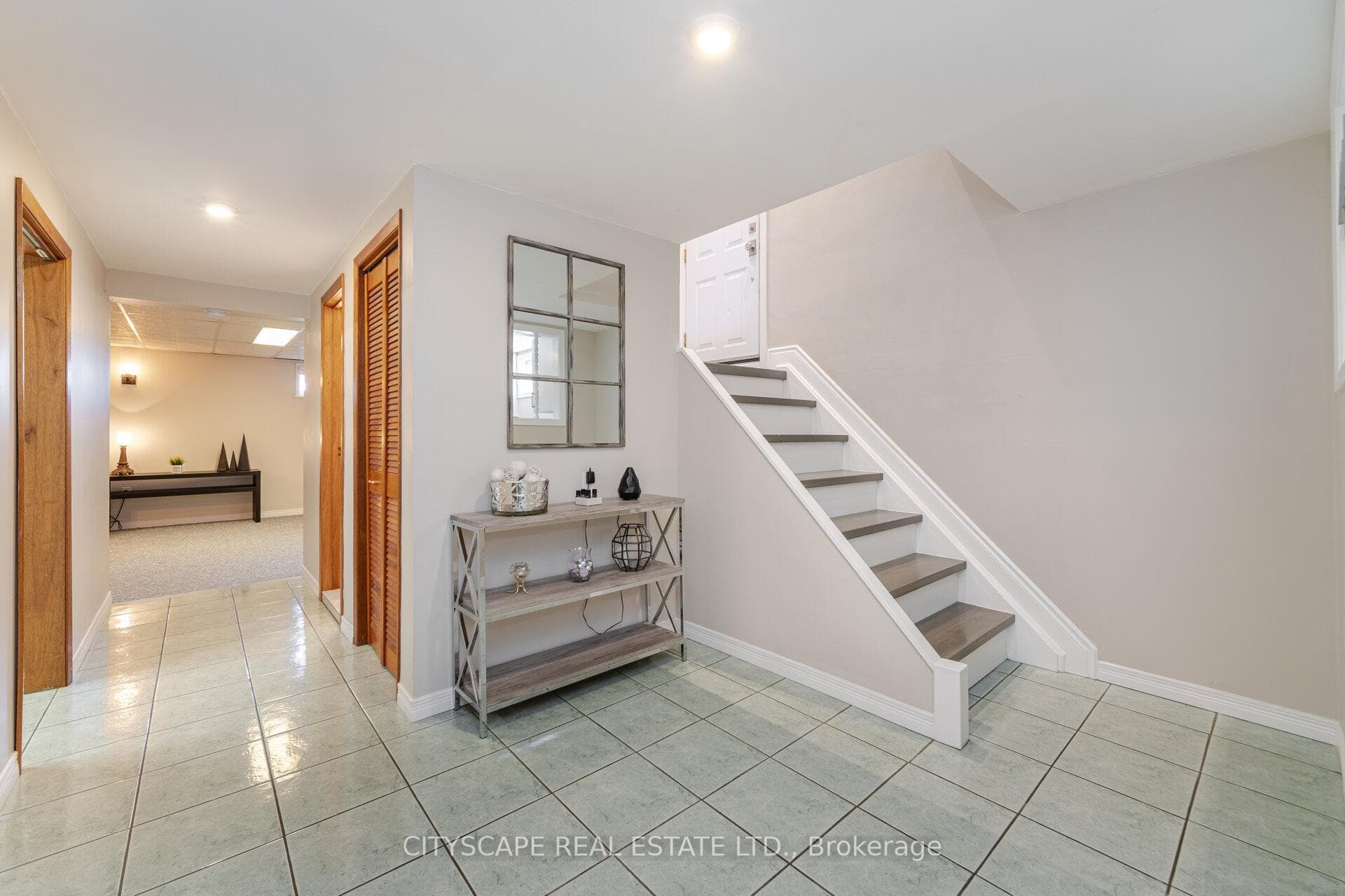40 Carlyle Crescent photo 25