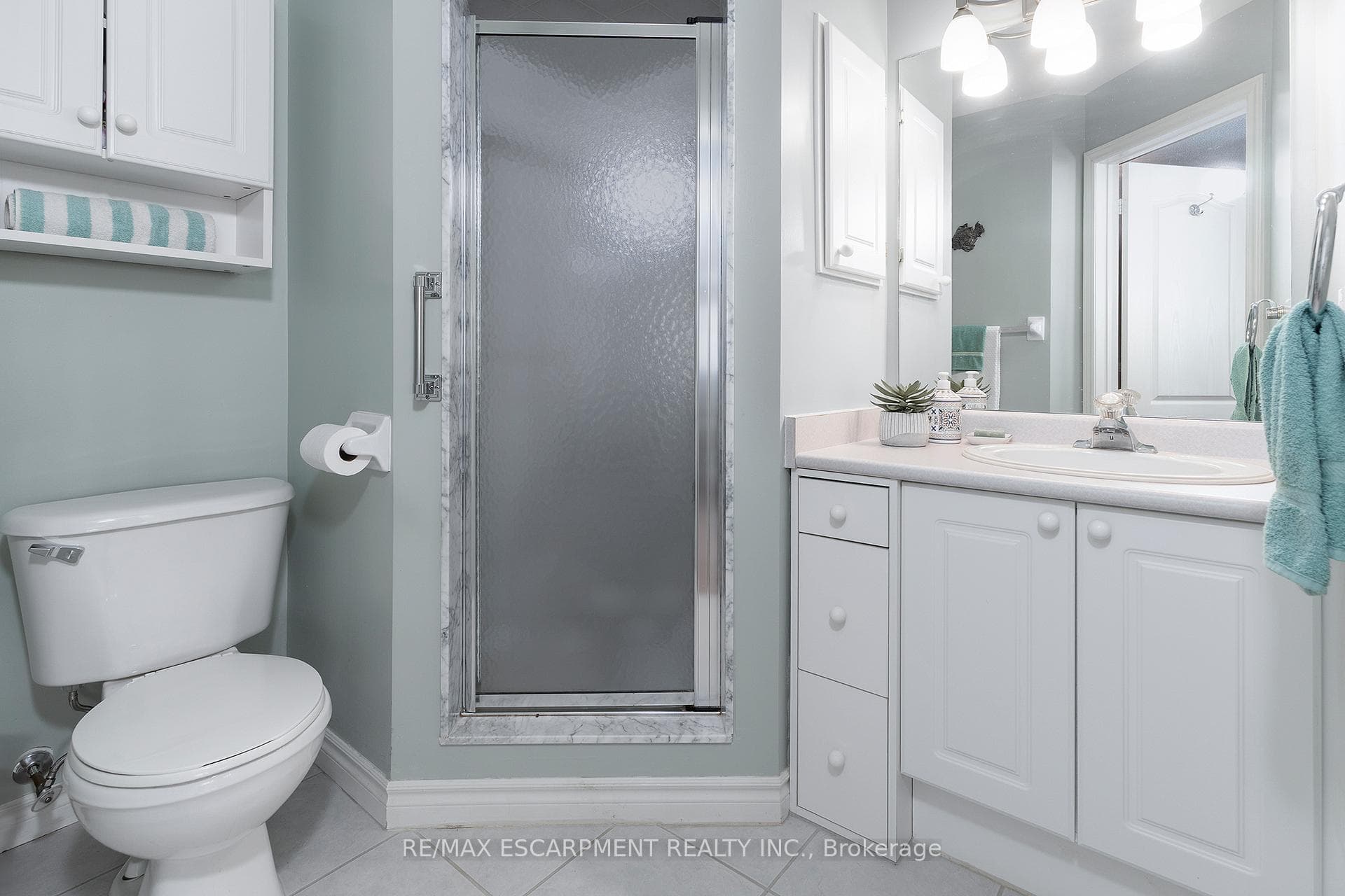 600 Silverbirch Boulevard Unit 308 photo 10
