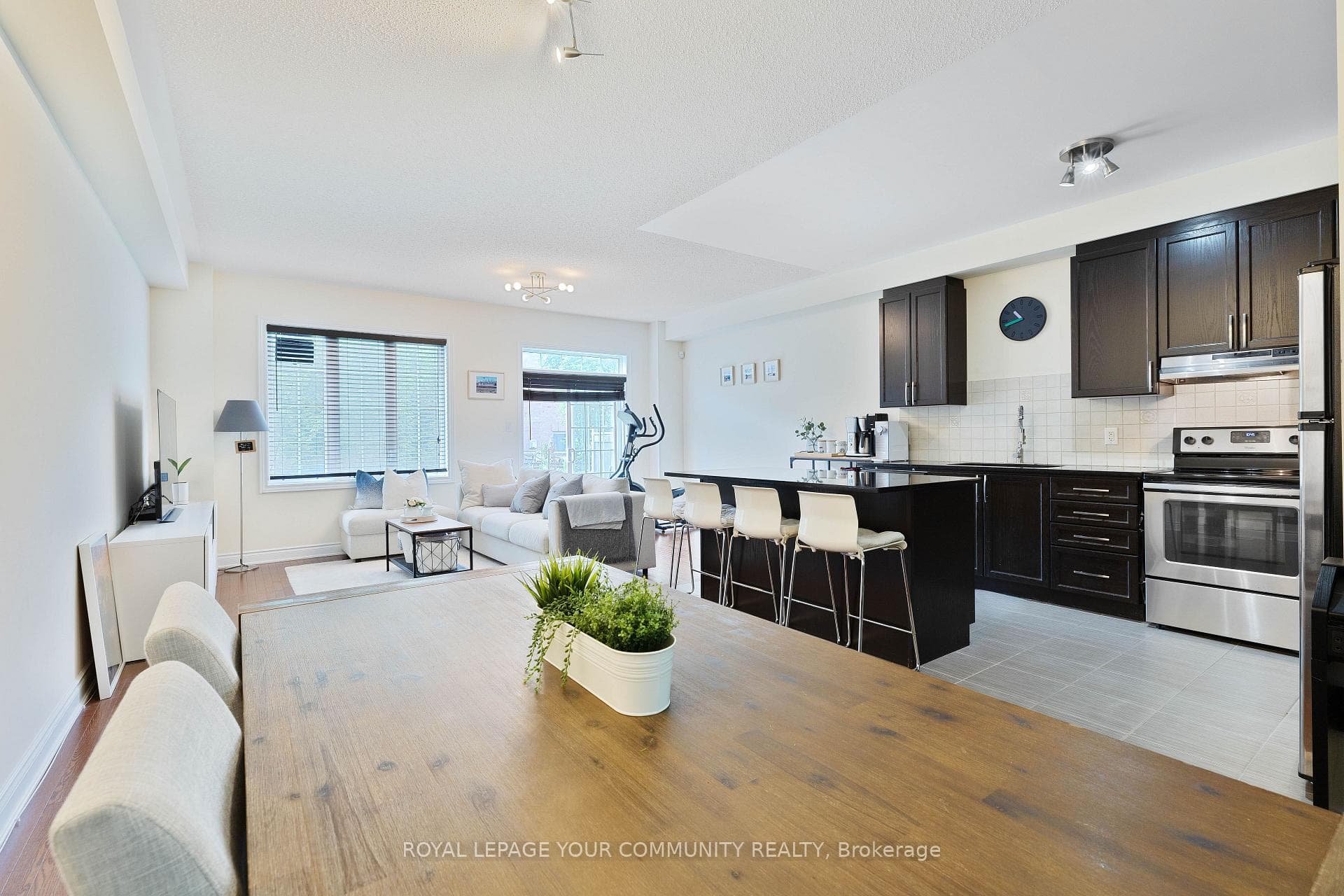 8777 Dufferin Street Unit 4 photo 10