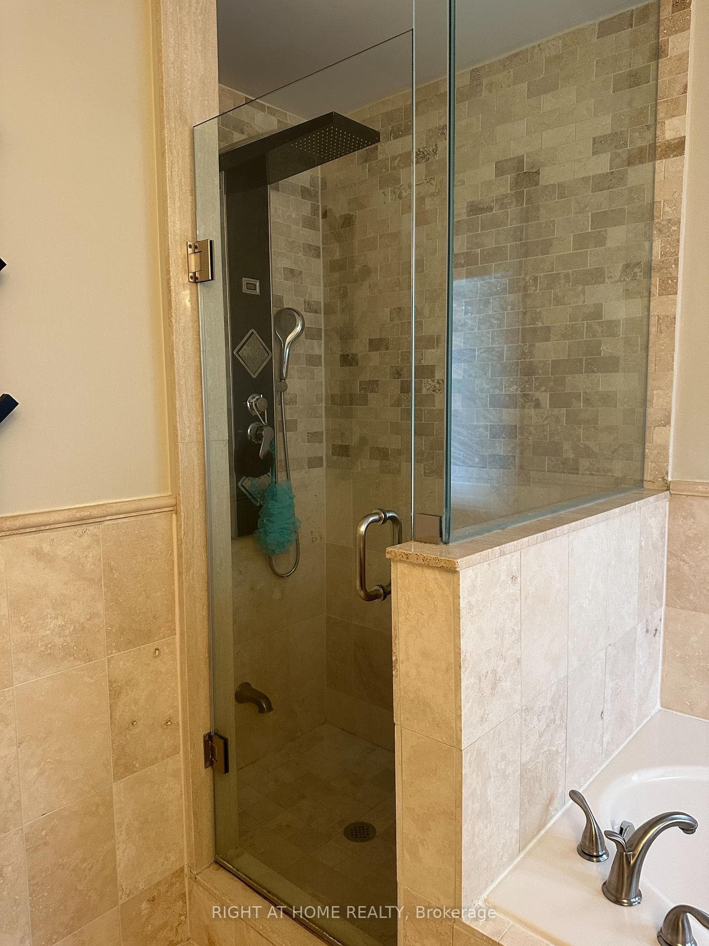 4131 Loyalist Drive Unit (Upper) photo 29