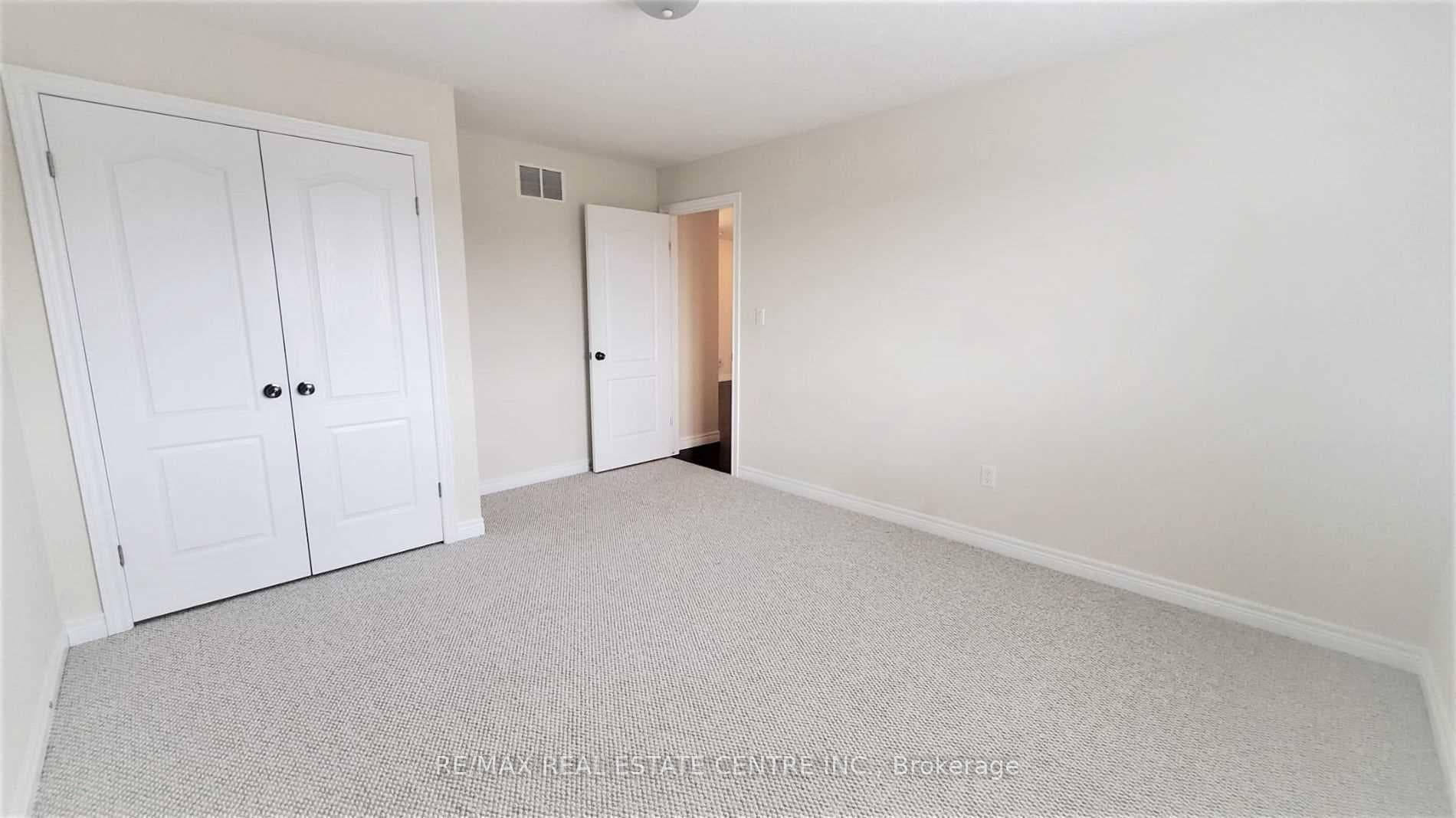 15 Sasha Court Unit (Upper Portion) photo 29