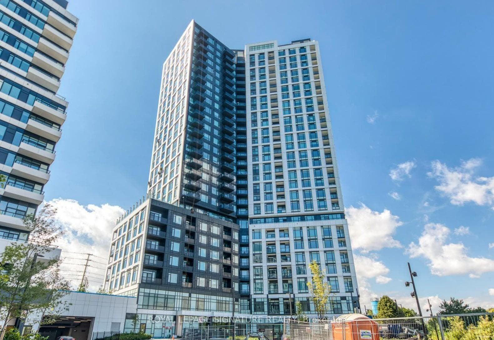 2495 Eglinton Avenue Unit 1406 photo 1