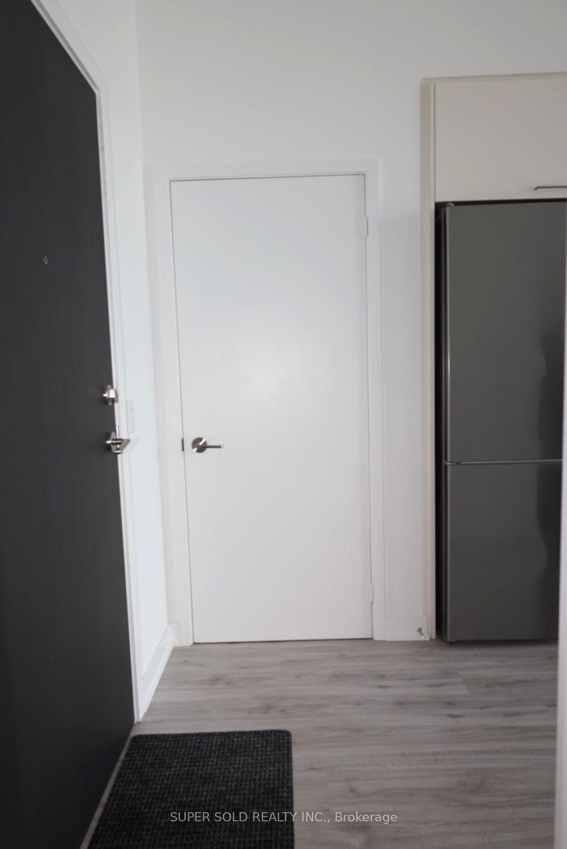 3005 Pine Glen Road Unit PH 815 photo 7