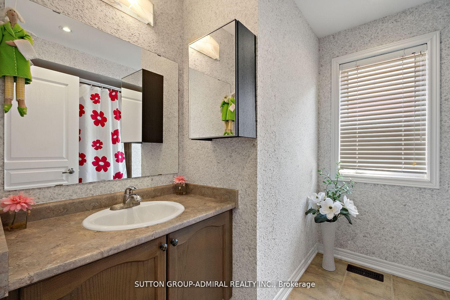 11 Thistle Avenue photo 27