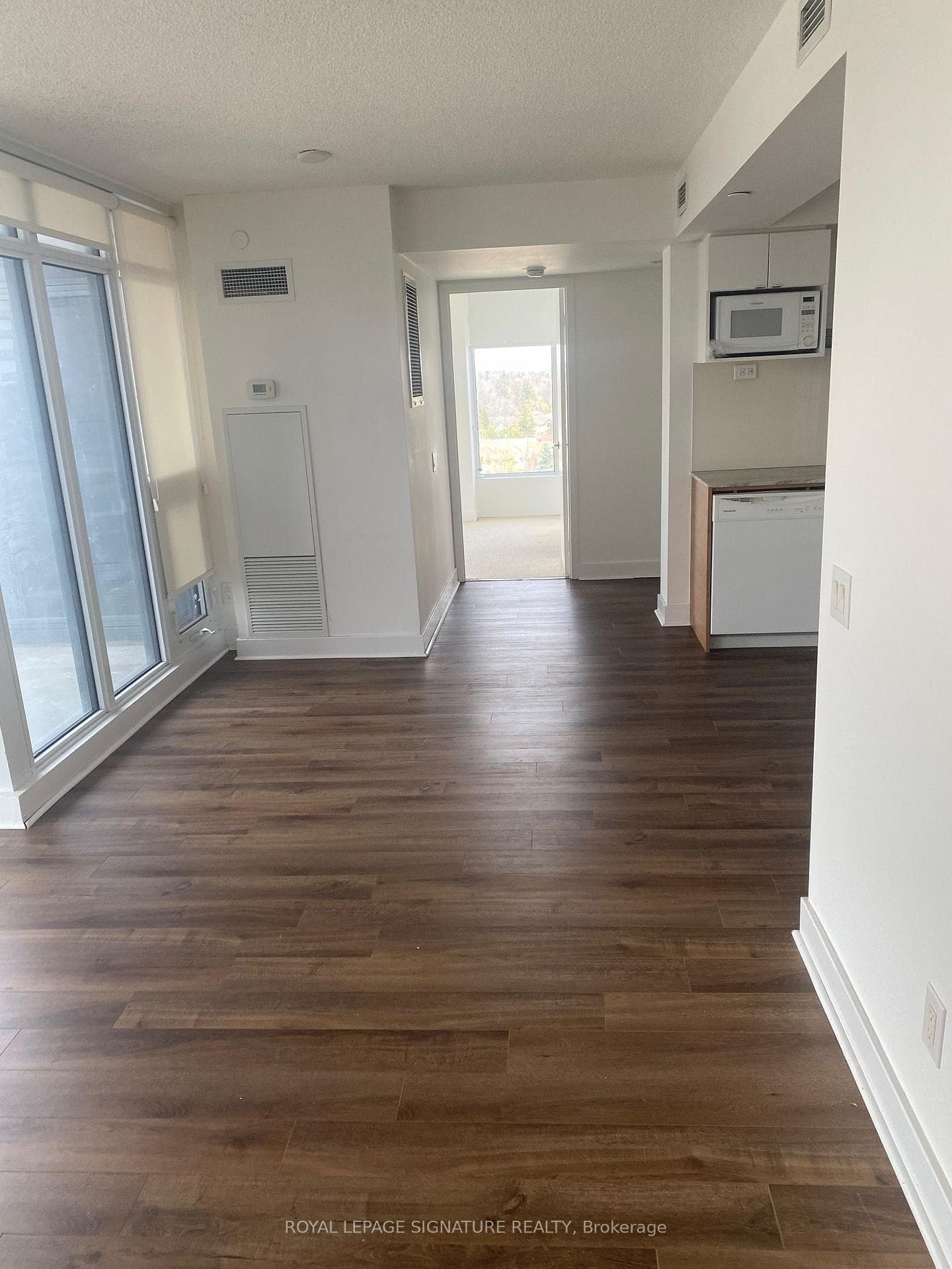 72 Esther Shiner Boulevard Unit 1007 photo 4