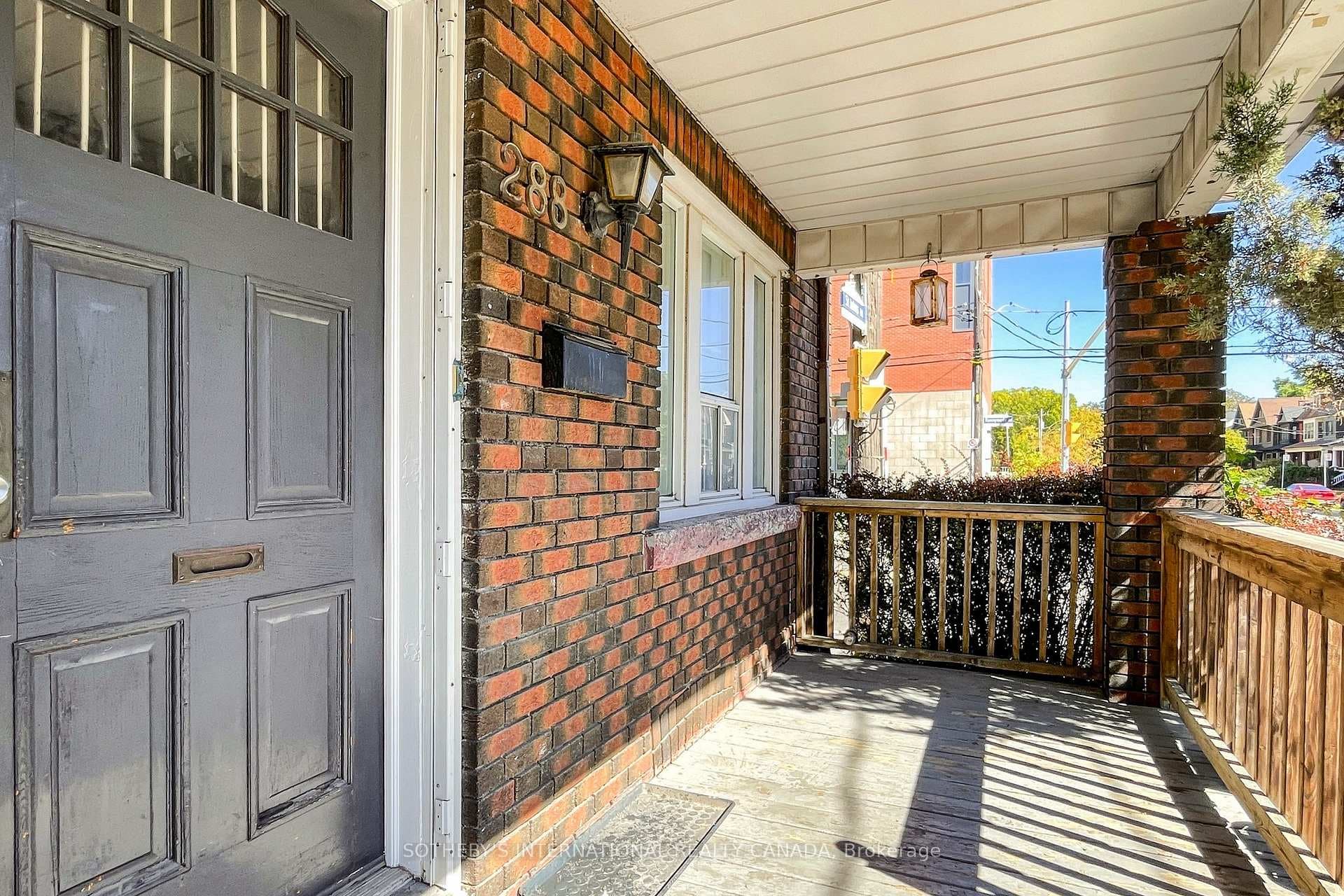 288 St. John's Road photo 2