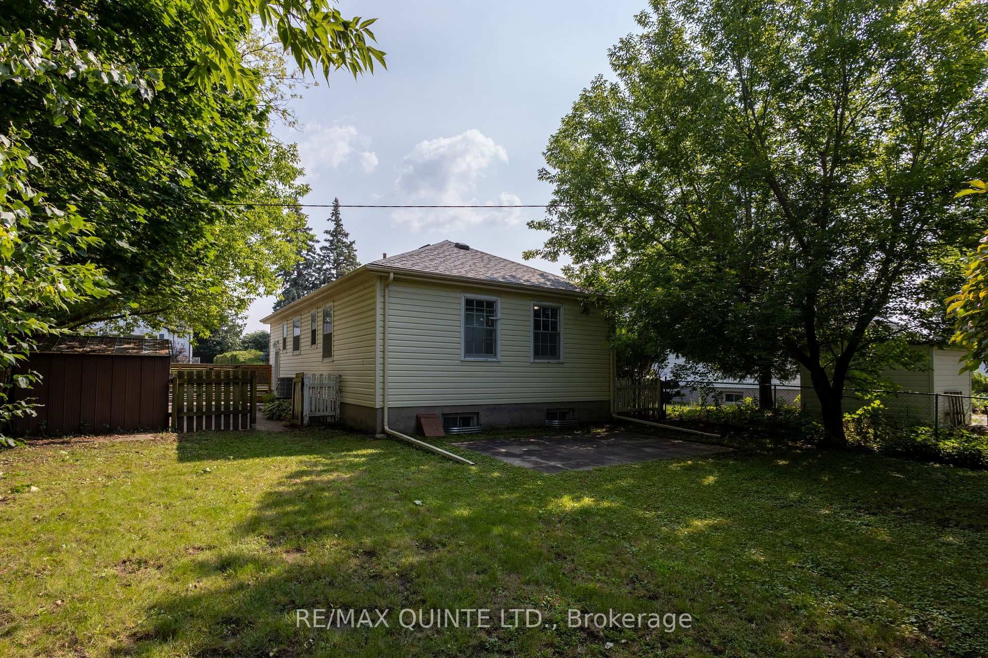66 MacDonald Gardens photo 29