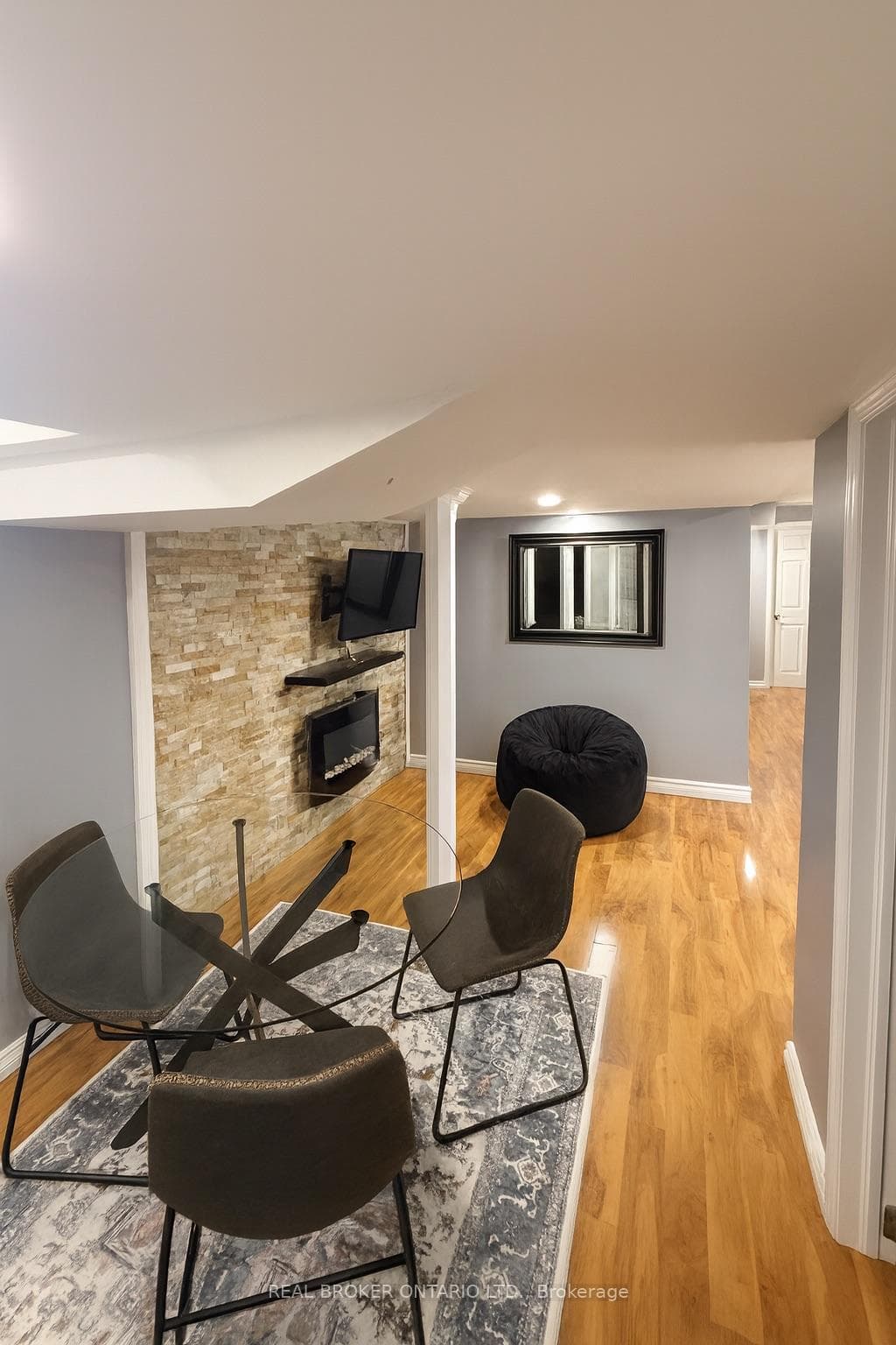 210 Miller Drive photo 10