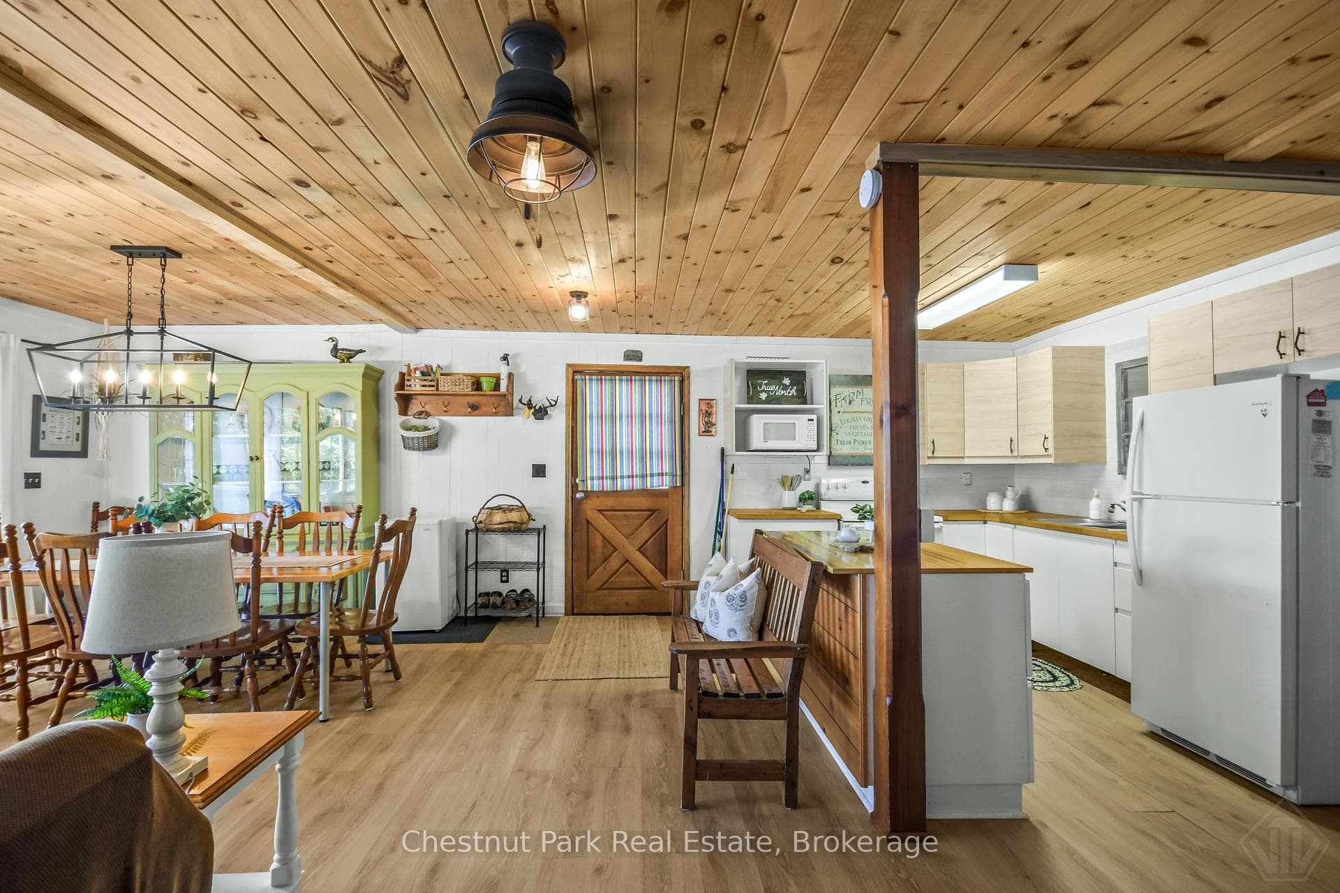 254 Chapman Drive photo 28