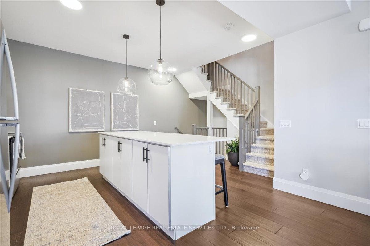 310 Humphrey Street photo 15