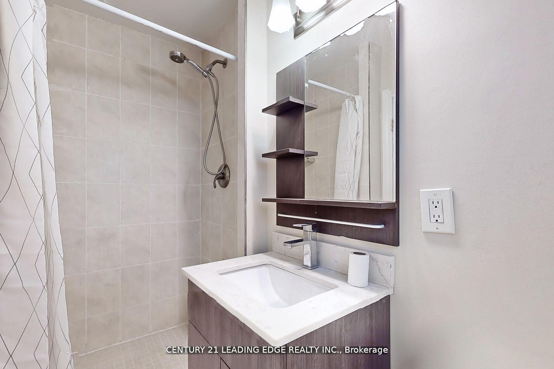 1041 LILLIAN Street photo 29