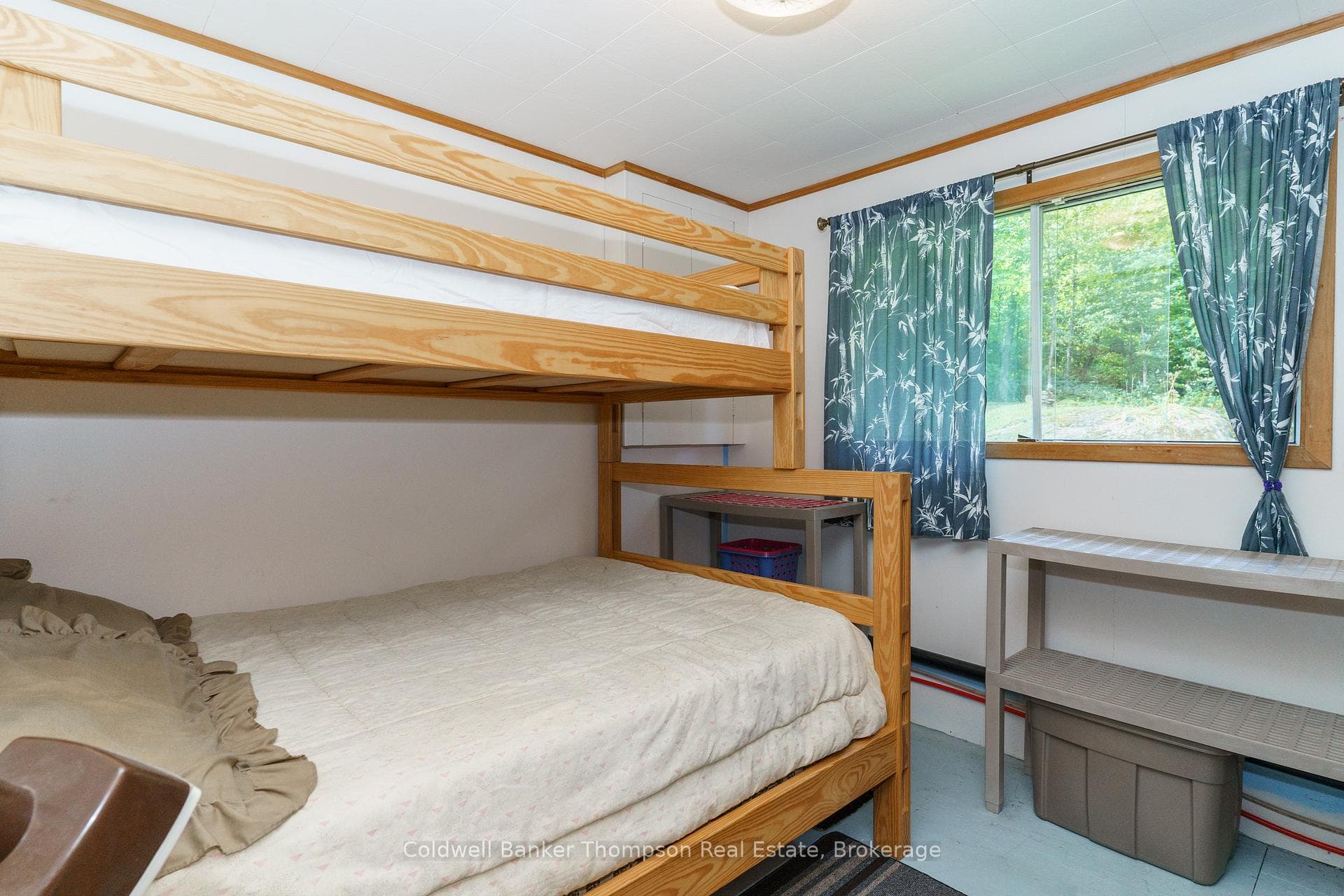 bunk room