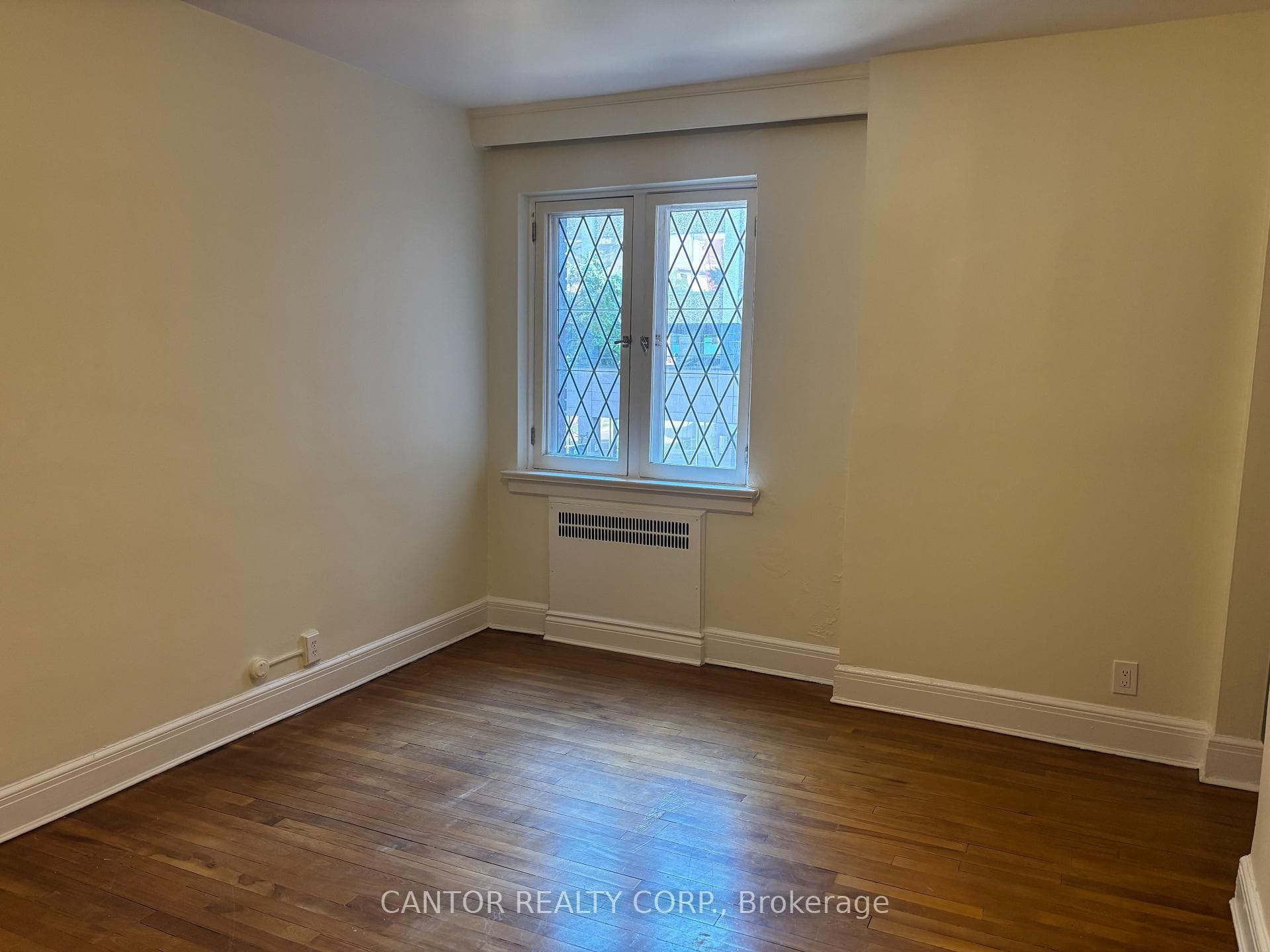 216 Metcalfe Street Unit 18 photo 3