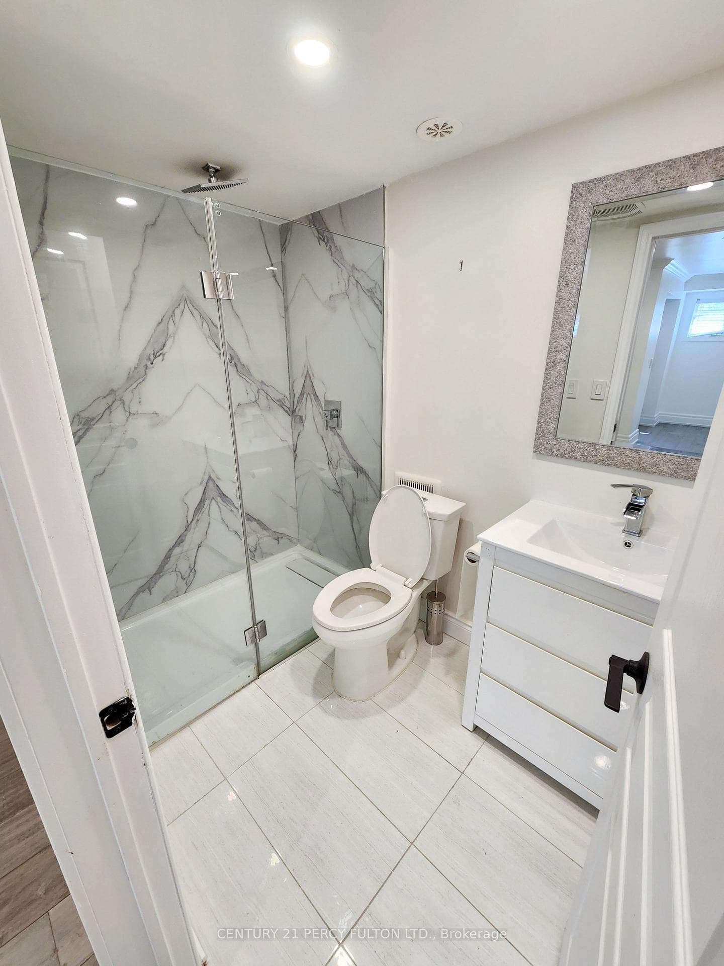 2 Dunsheath Way Unit 109 photo 9
