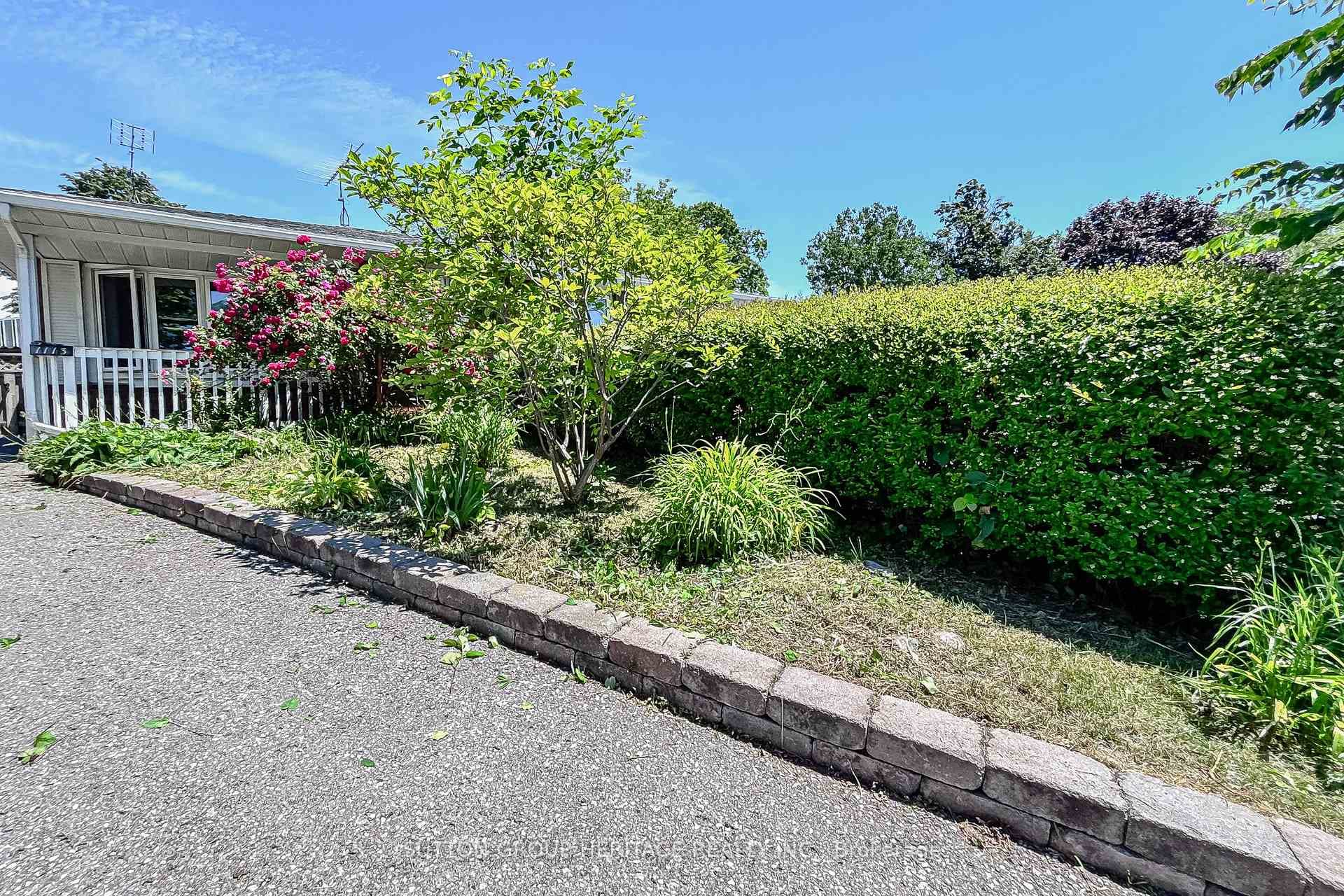 1113 Valley Court photo 2