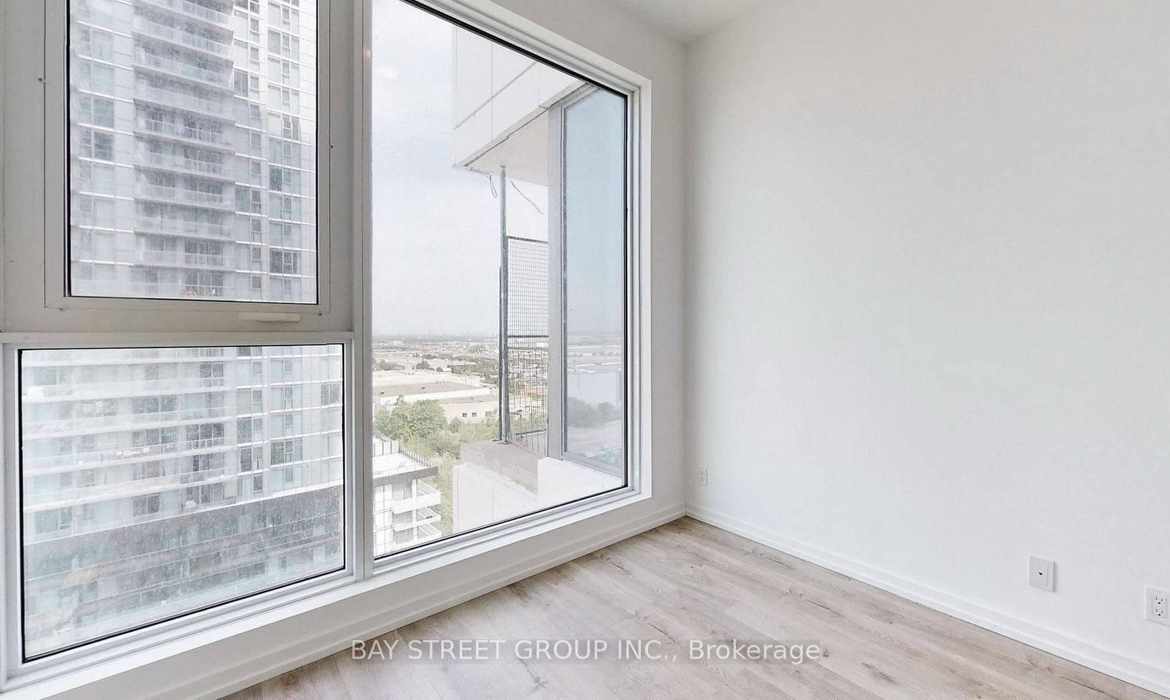 7890 Jane Street Unit 1102 photo 28