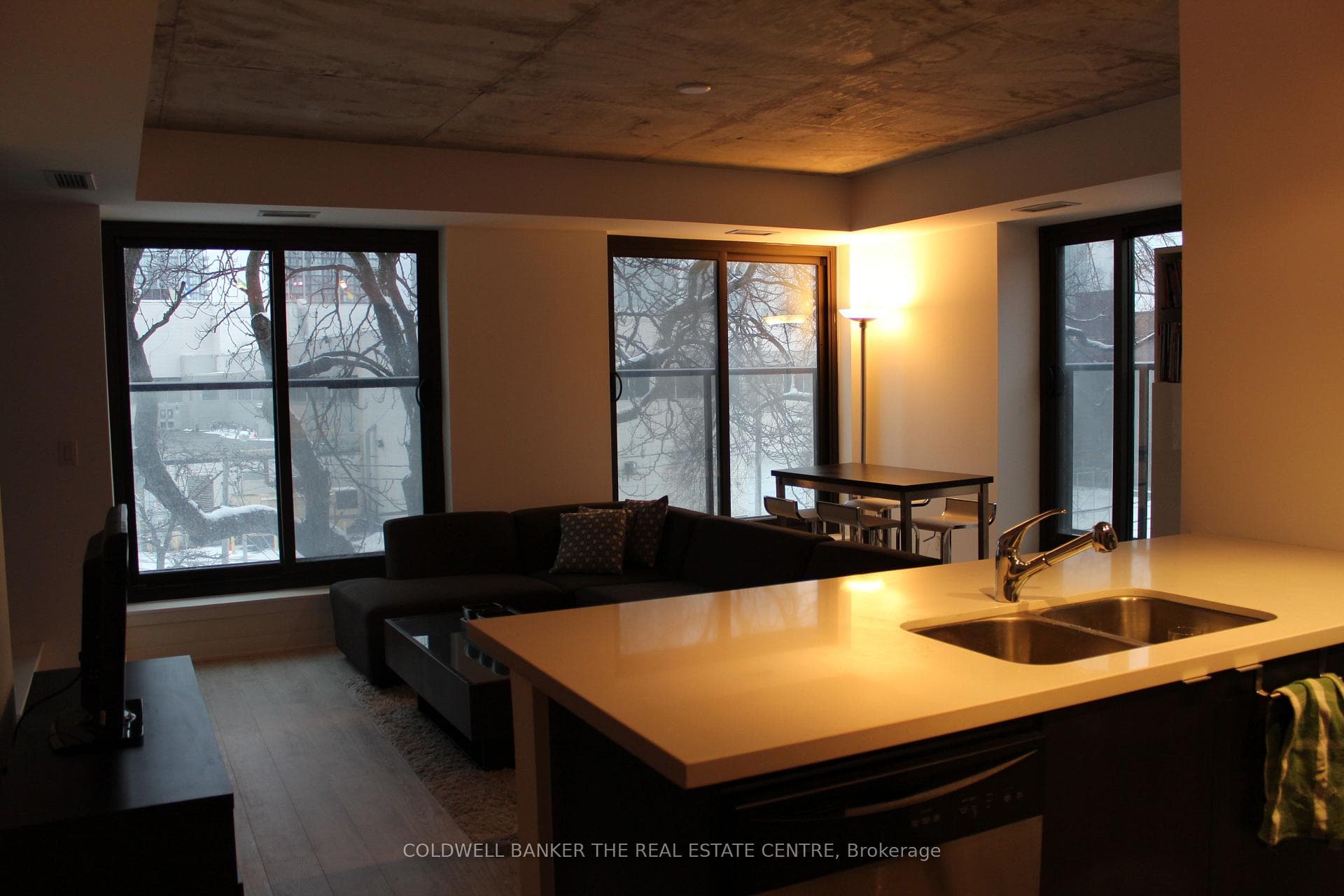 400 Wellington Street Unit 310 photo 3