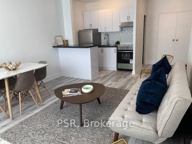 256 Sherbourne Street Unit 204 photo 1