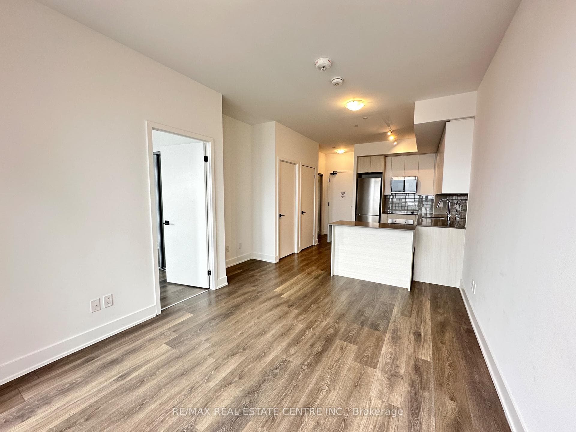 2485 Taunton Road Unit 1222 photo 13
