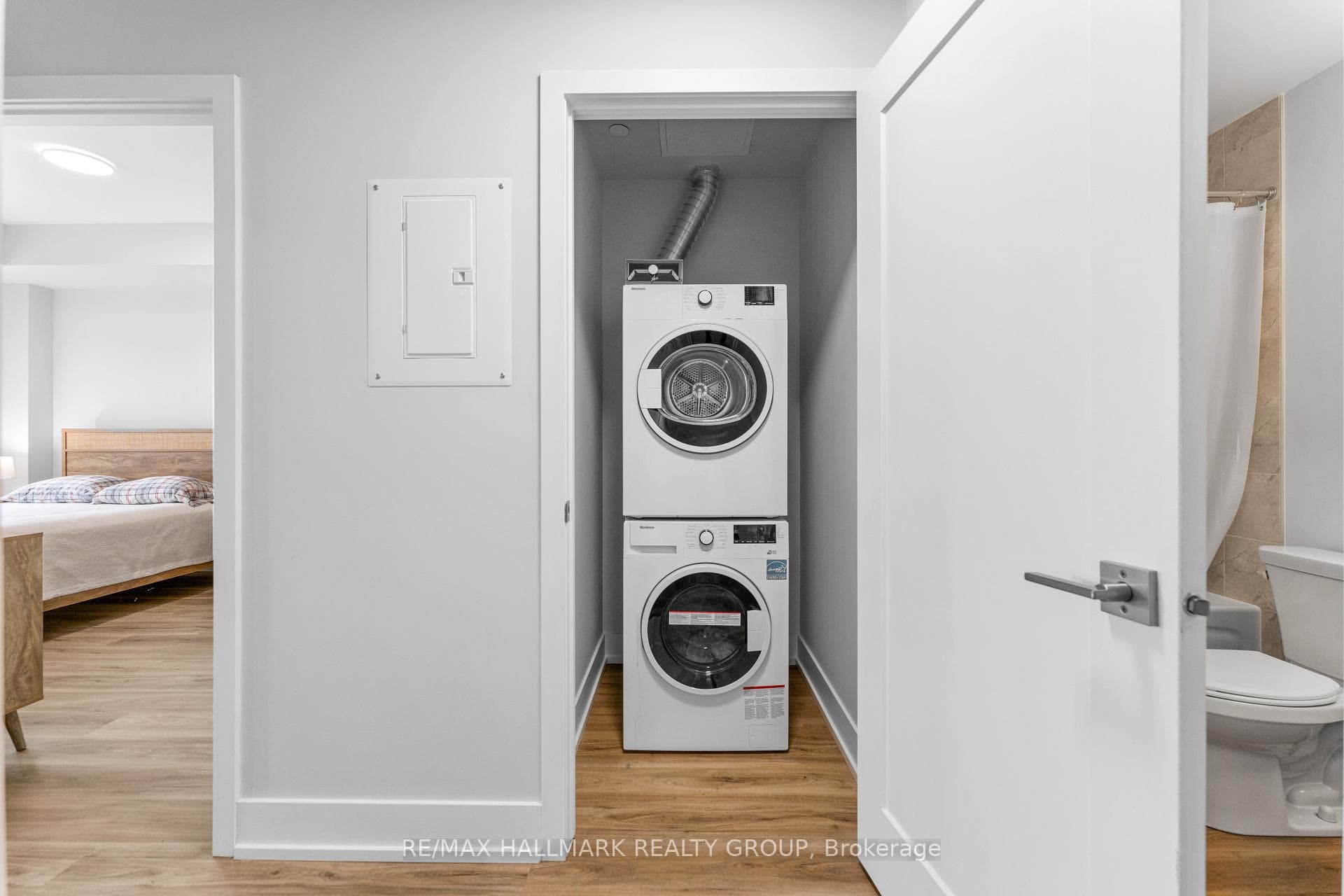 1350 Hemlock Road Unit 411 photo 19