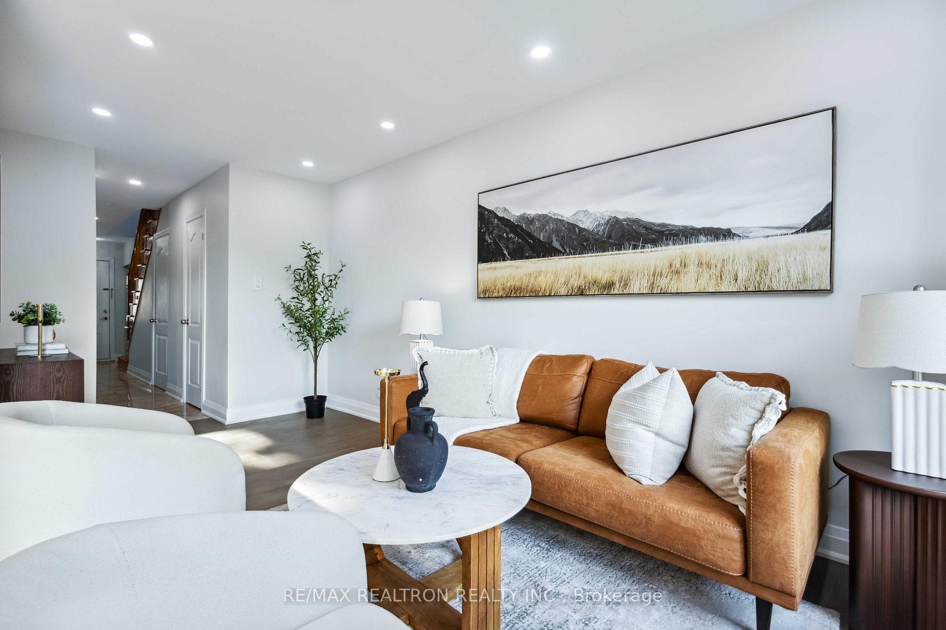 63 Shepmore Terrace photo 6