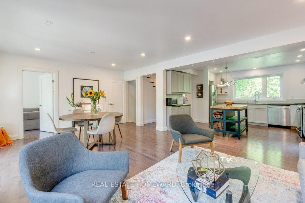 Open Concept Living/Dining