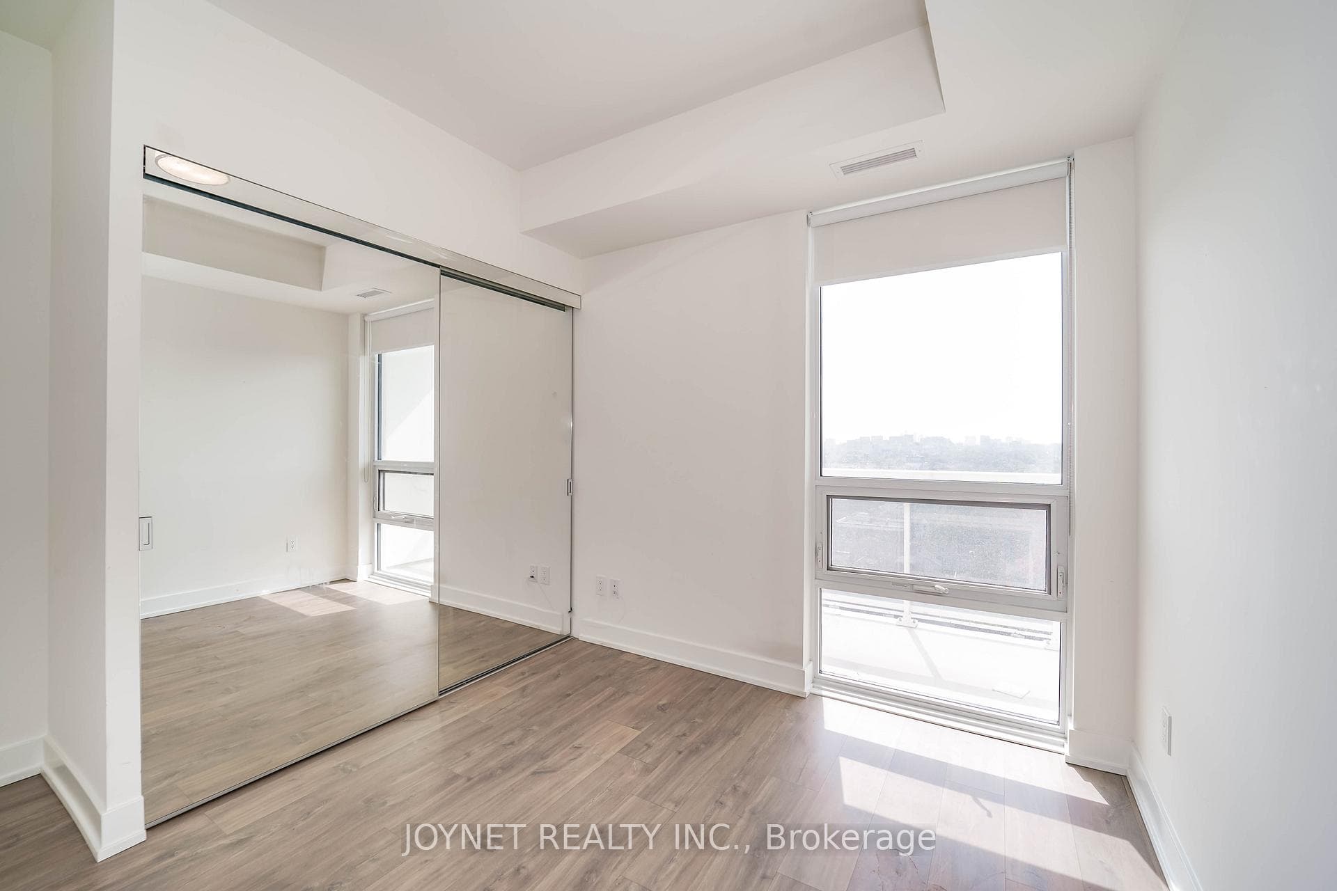 80 Vanauley Street Unit 1017 photo 17