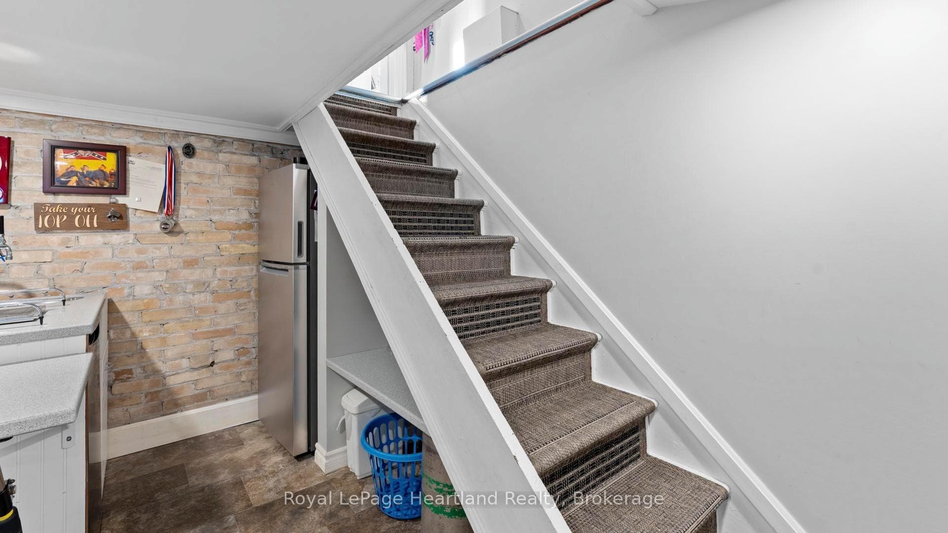 175 St David Street photo 25