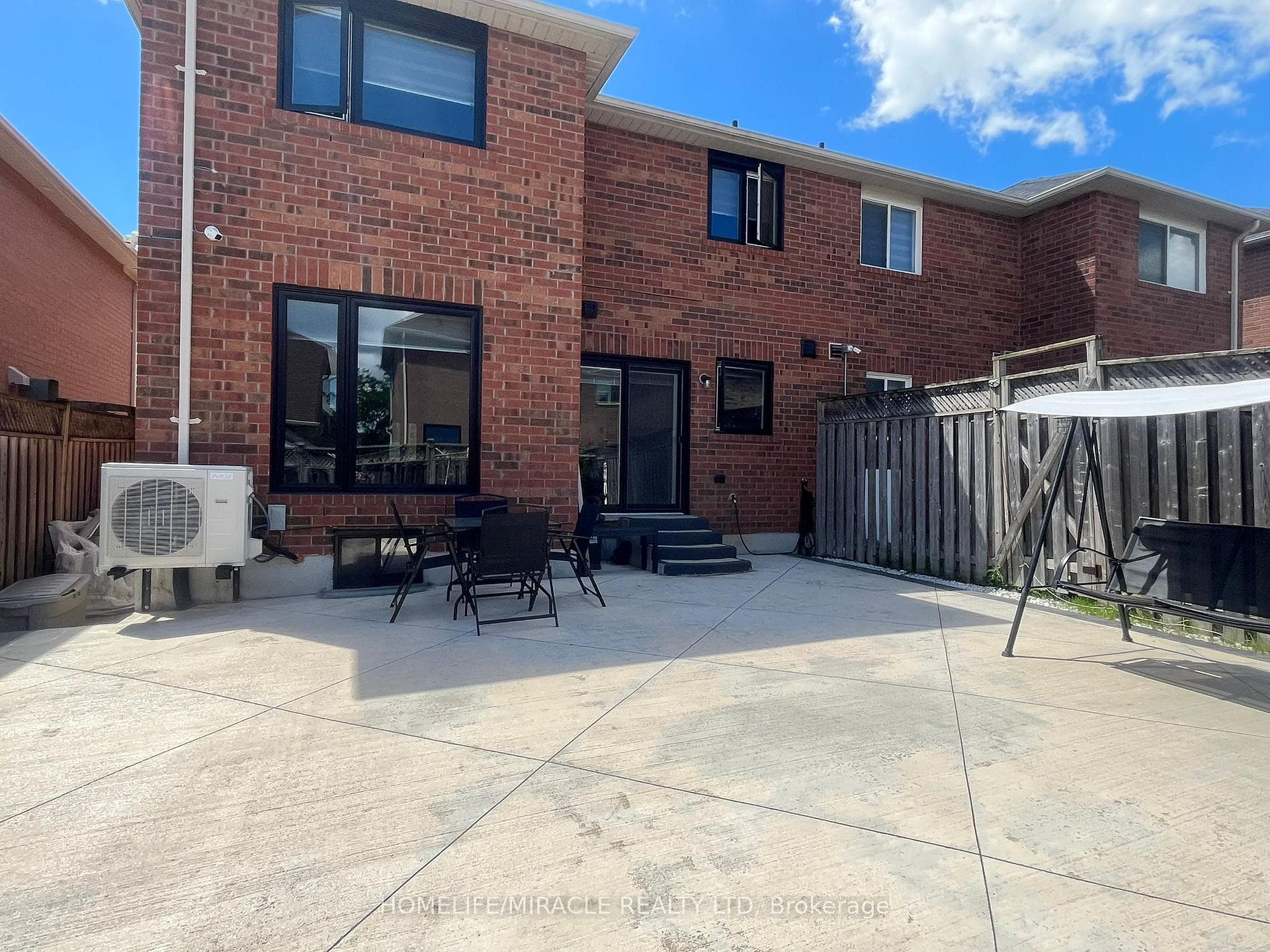 29 Hummingbird Drive photo 14