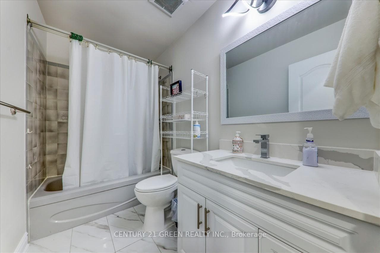 57 Madill Crescent photo 16