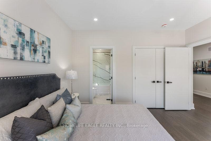 200 Oakridge Drive photo 25