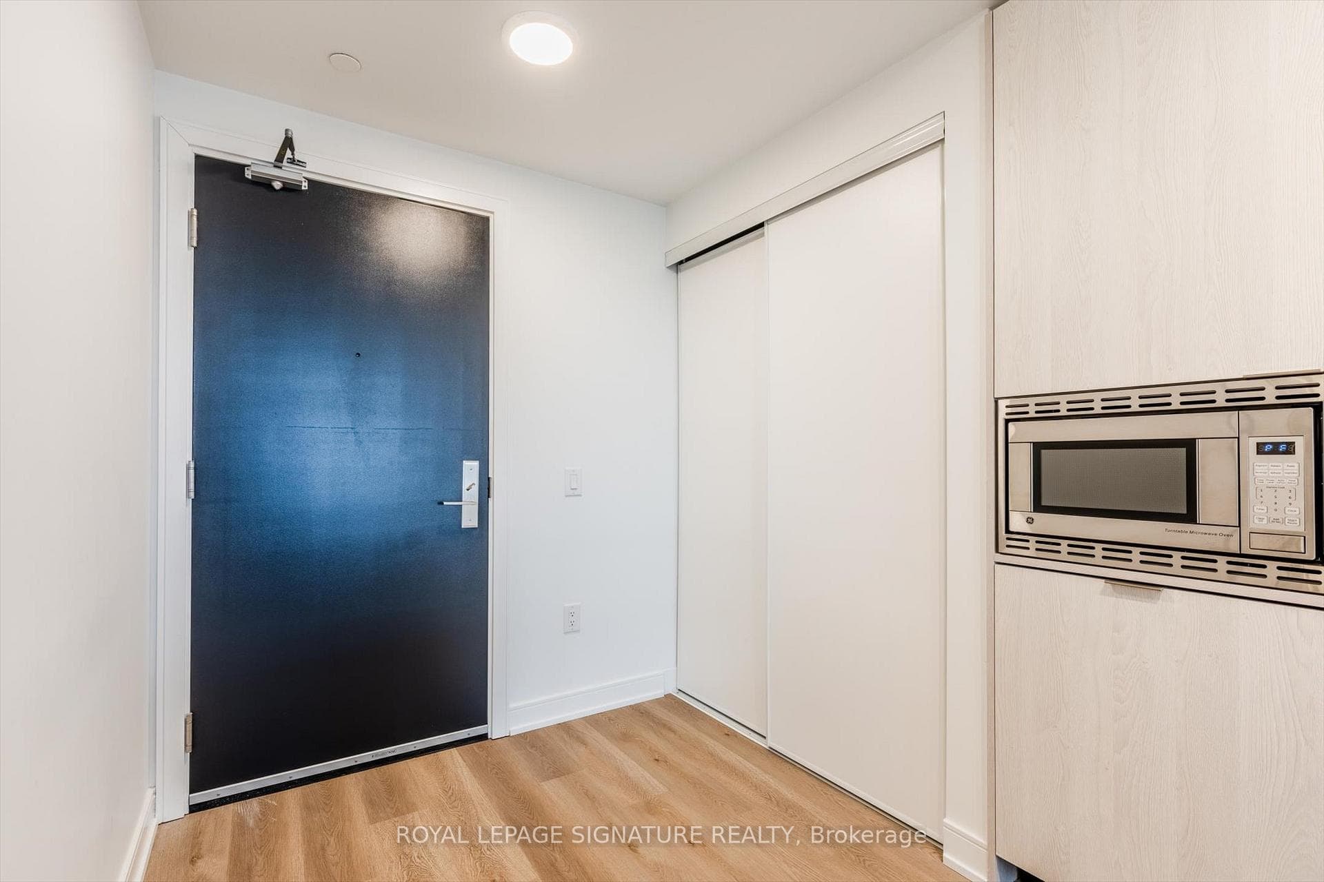 3009 Novar Road Unit 607 photo 1