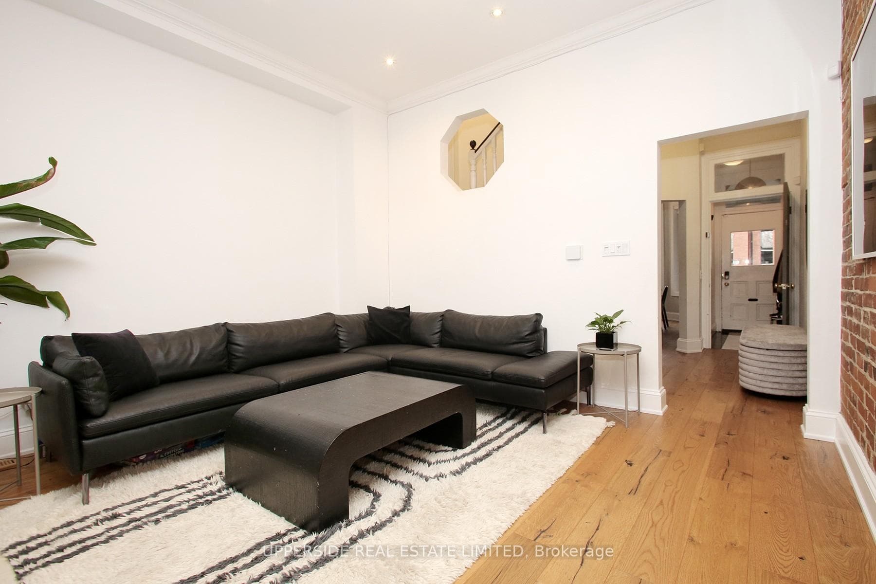 153 Collier Street photo 8