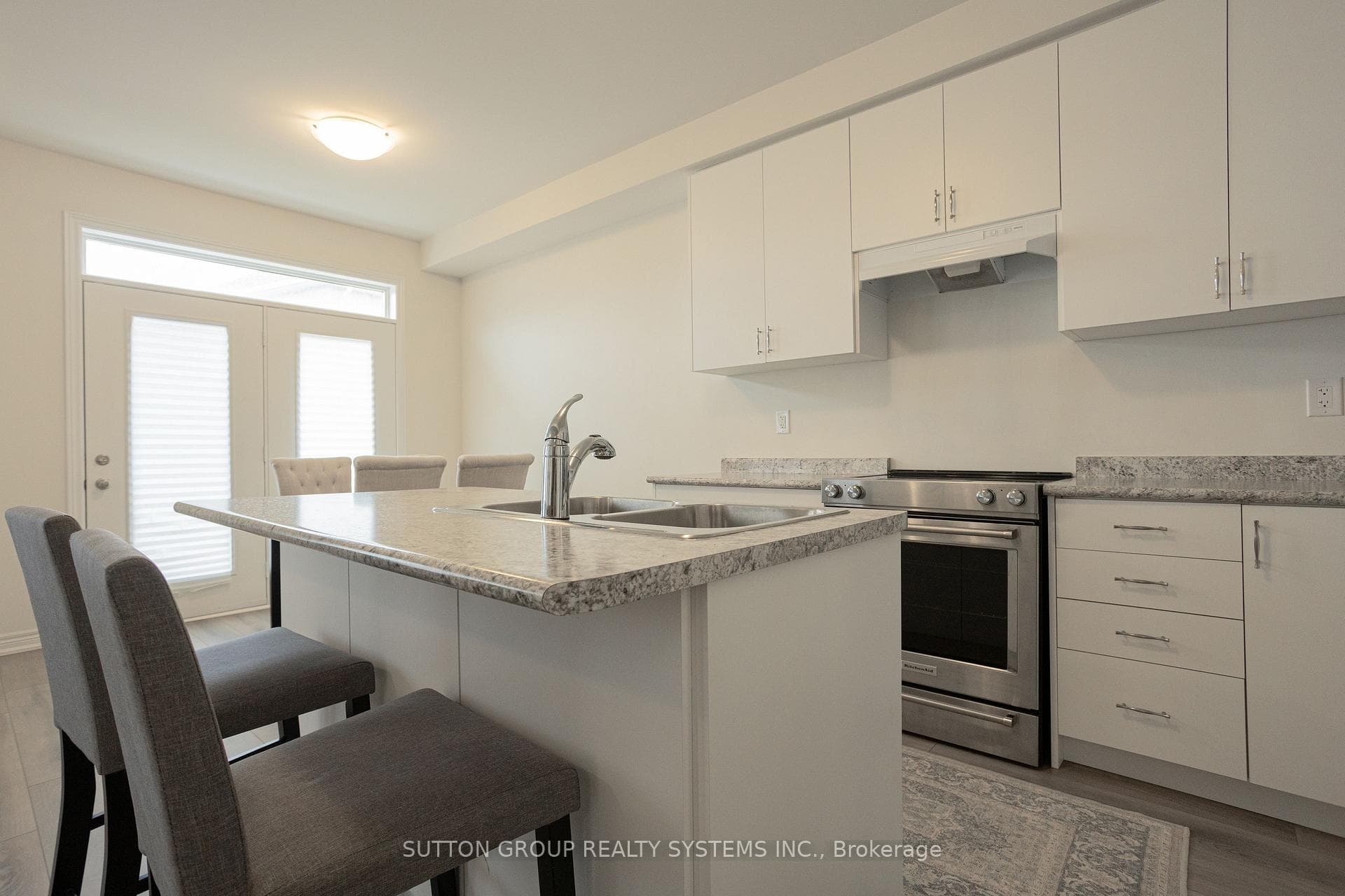 96 Kenesky Drive photo 15