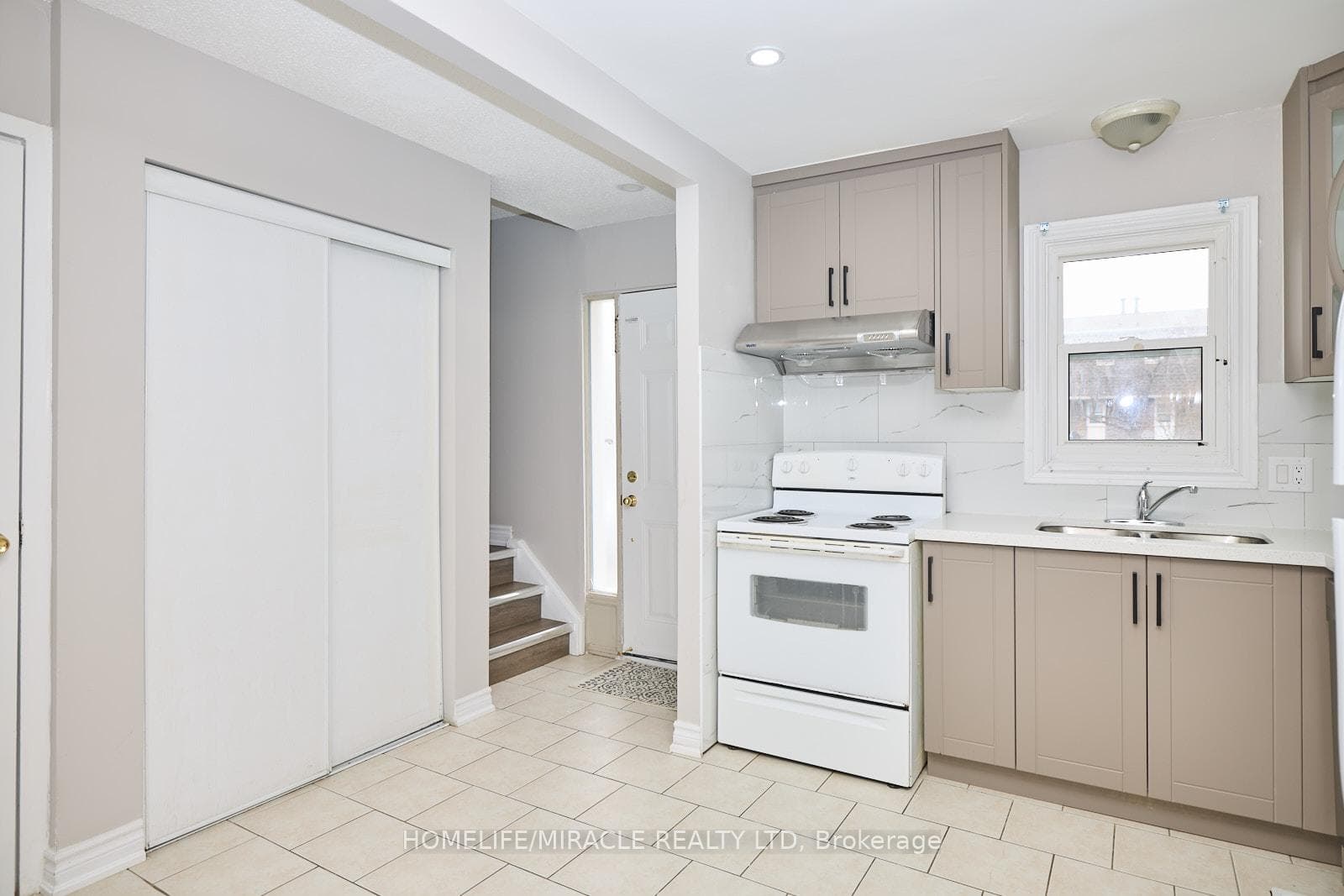 131 Rockwood Avenue Unit 42 photo 6