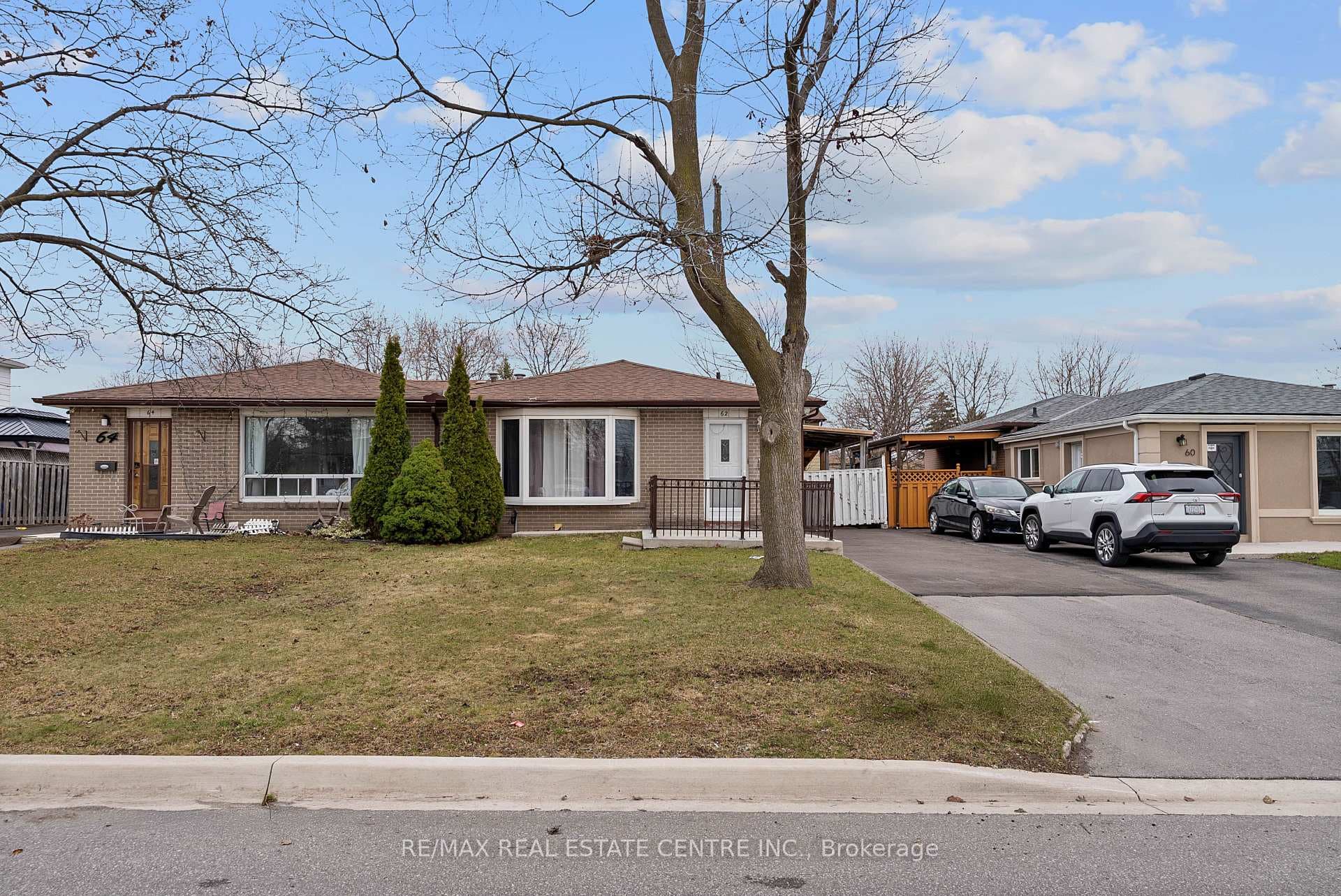 62 Flamingo Crescent photo 1