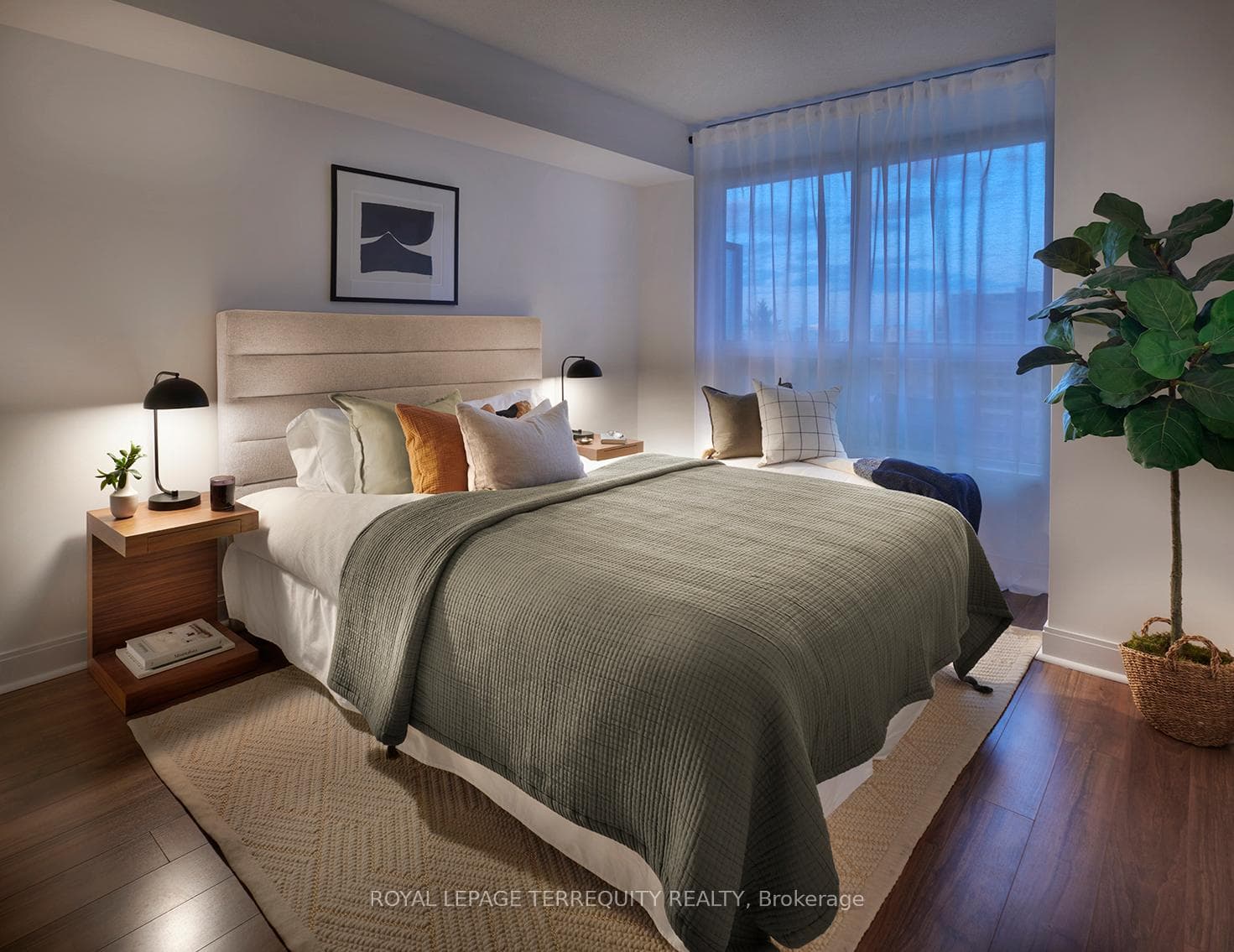 105 Harrison Garden Boulevard Unit 2111 photo 10