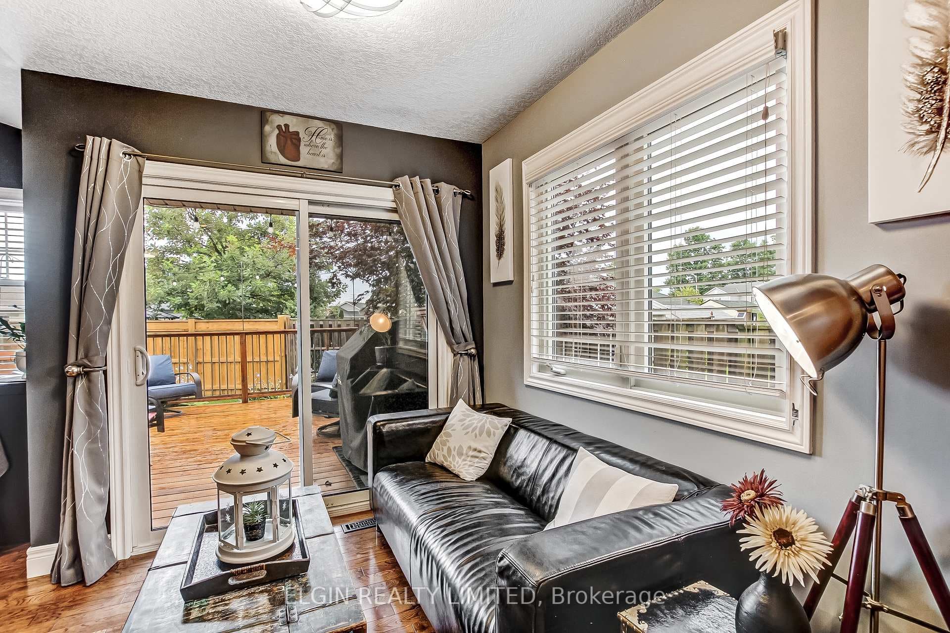 5 Hawthorn Court photo 18