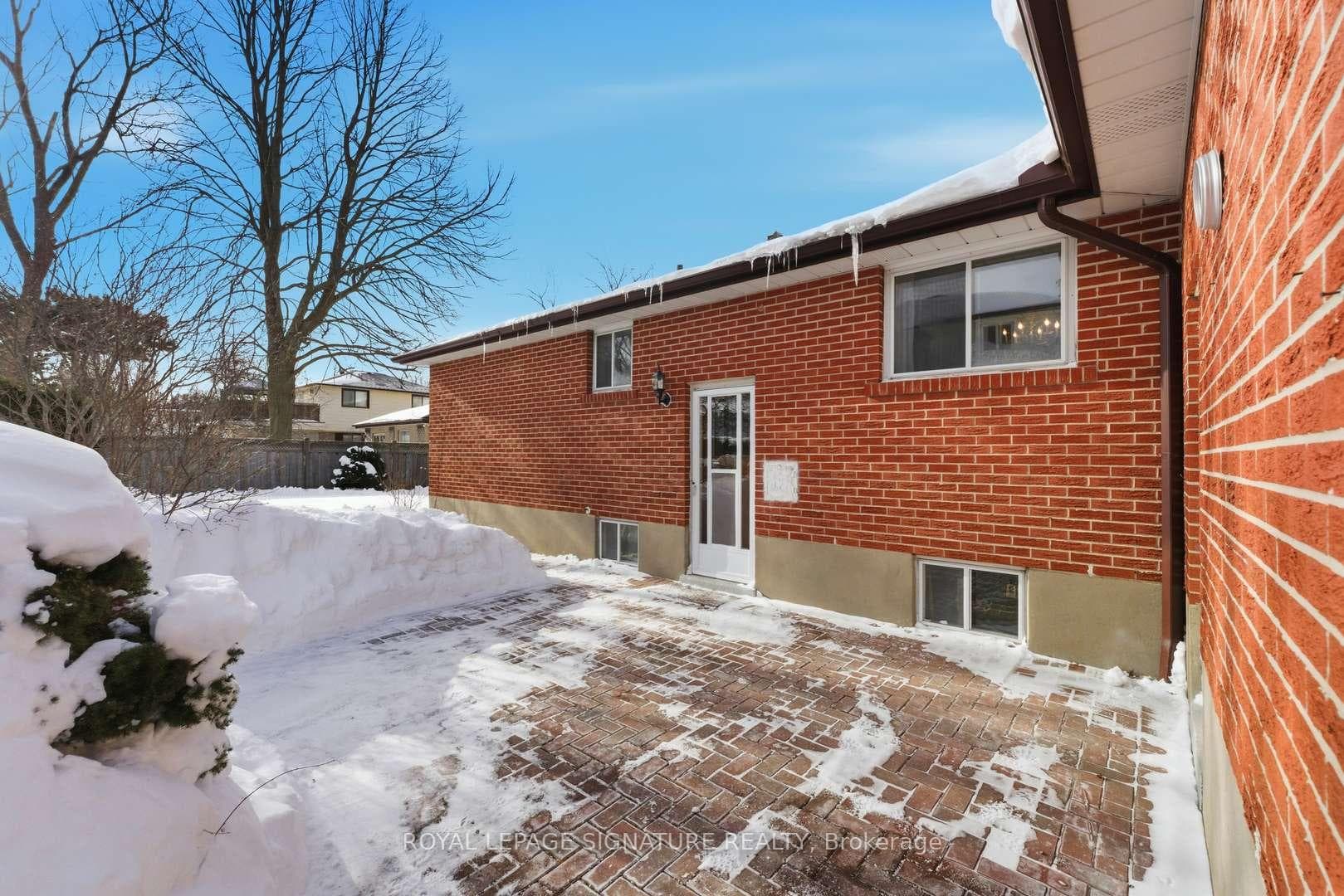 153 Lynnbrook Drive photo 33