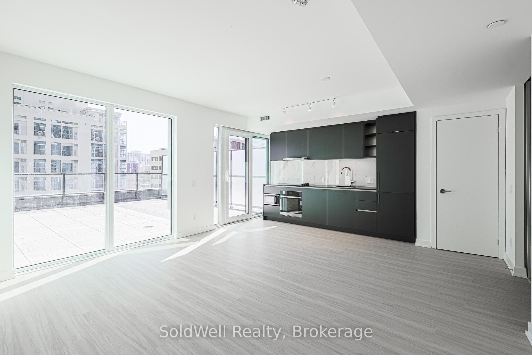 8 Wellesley Street Unit 906 photo 16